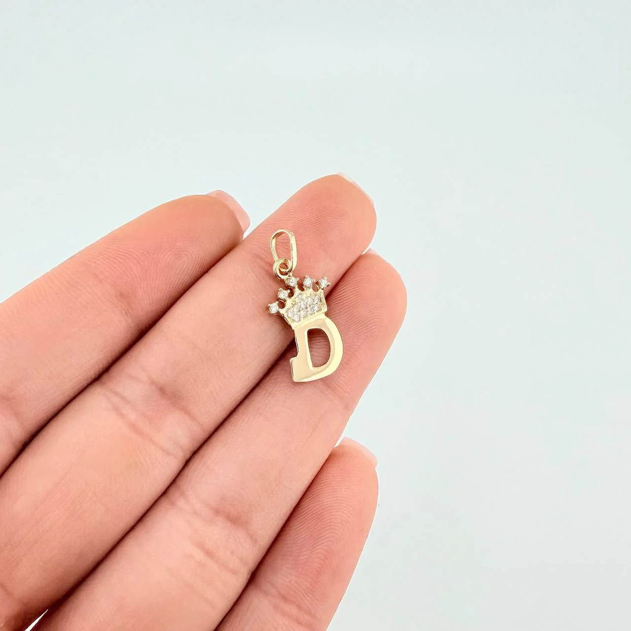 Dije Corona Letra D 0.8 g / 3/4 in Oro Amarillo 18K - Image 5