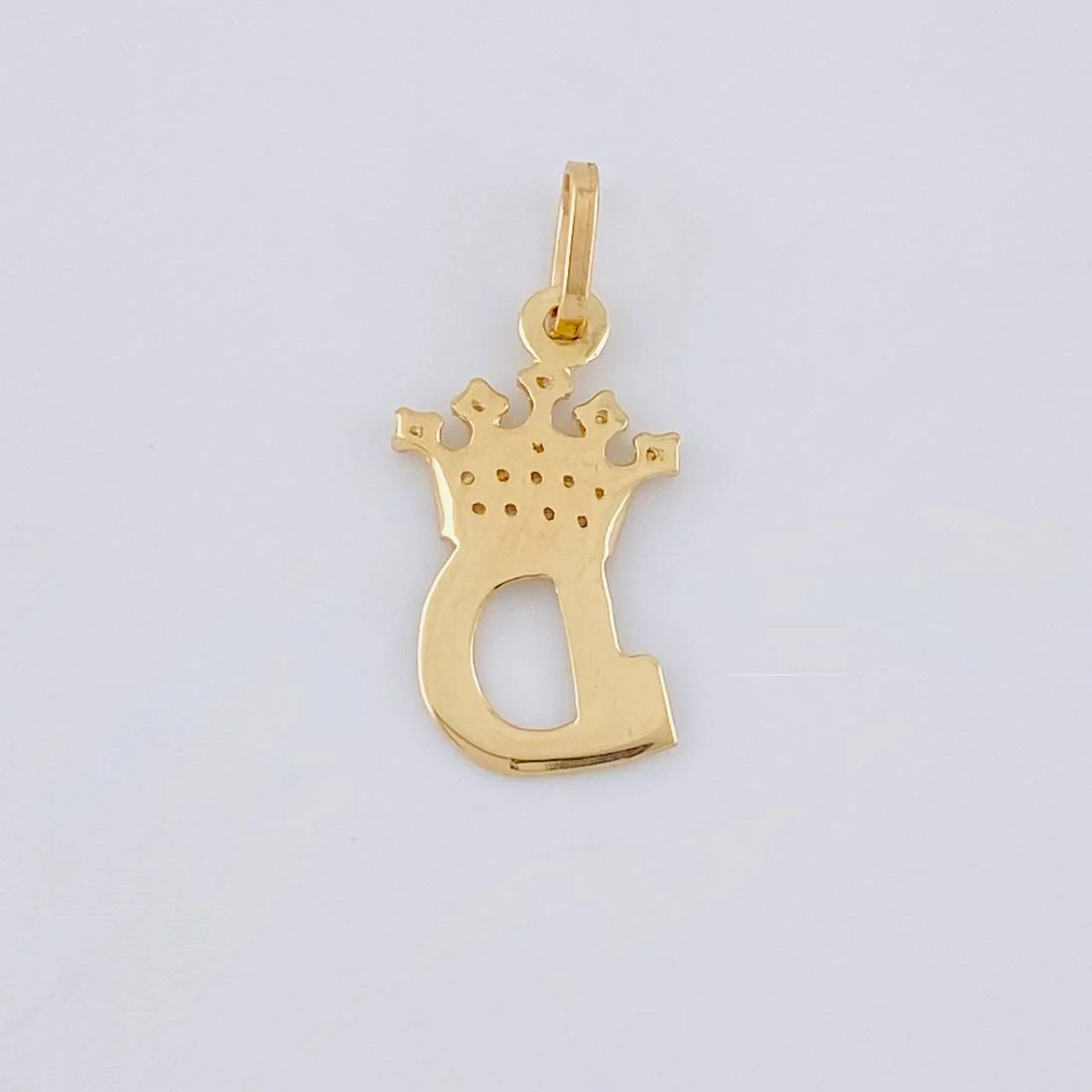 Dije Corona Letra D 0.8 g / 3/4 in Oro Amarillo 18K - Image 3