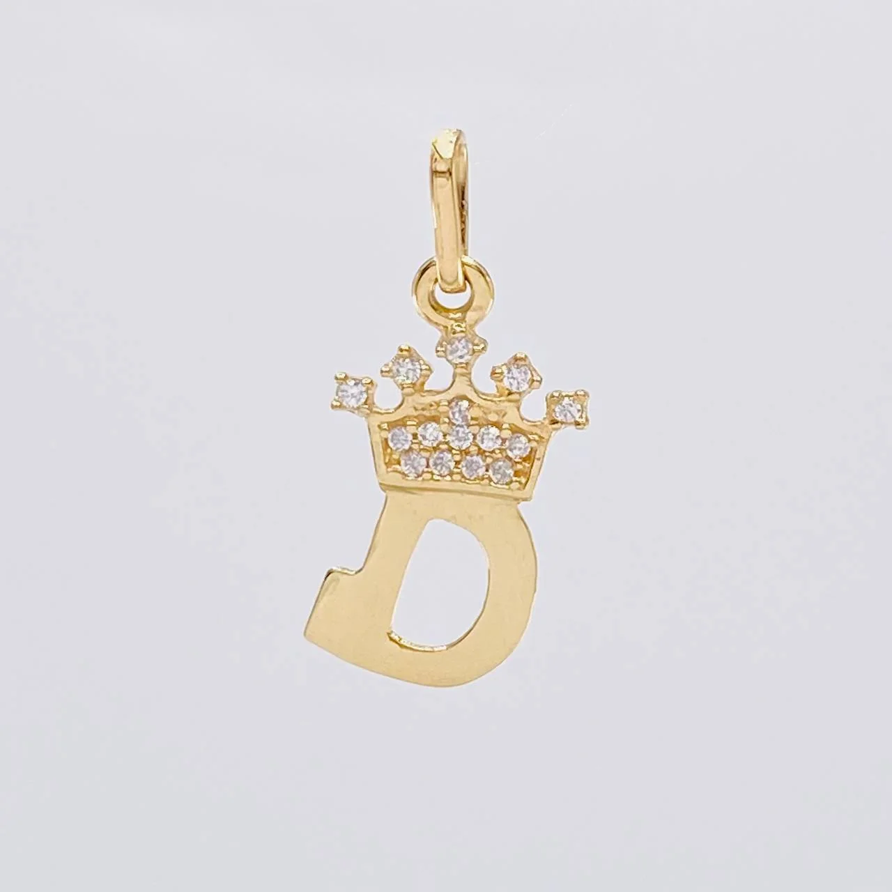 Dije Corona Letra D 0.9 g / 3/4 in Oro Amarillo 18K - Image 2