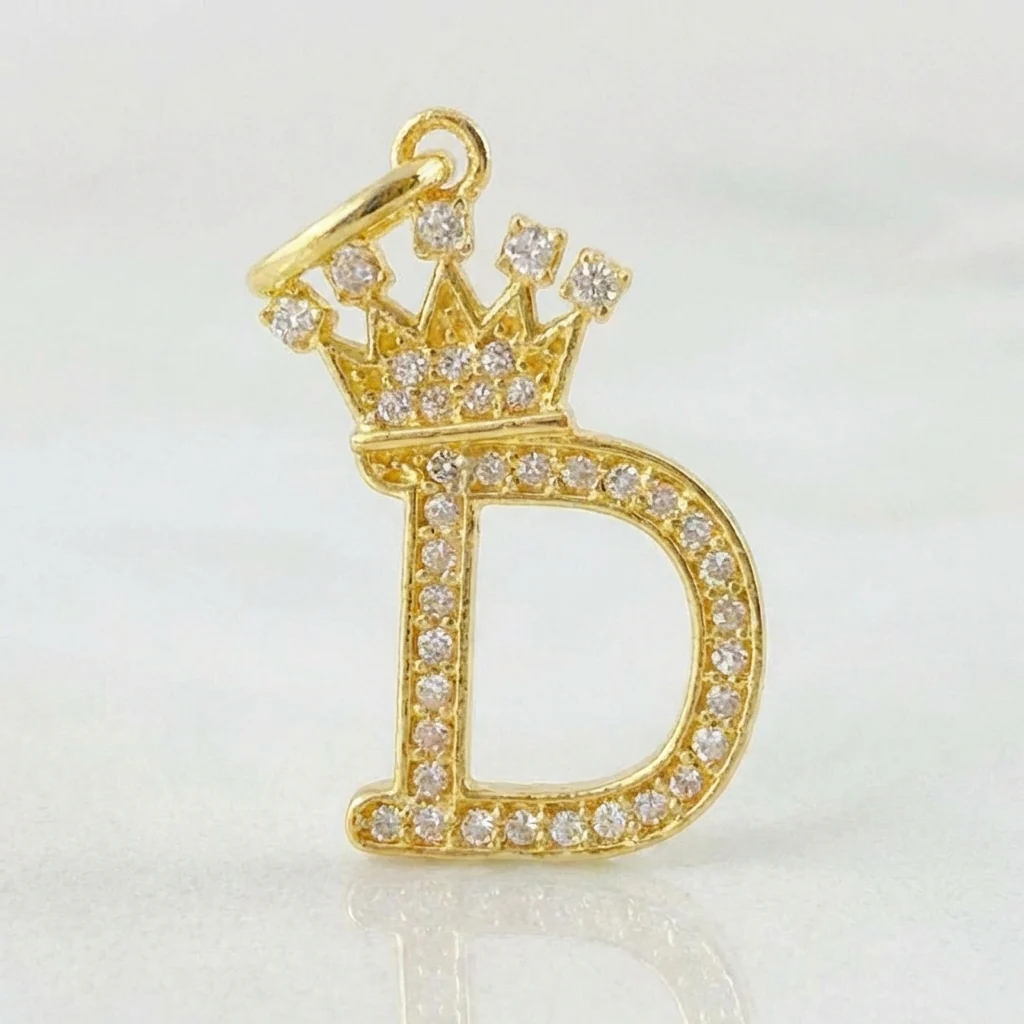 Dije Corona Letra D 1.85 g / 1 in Oro Amarillo 18K