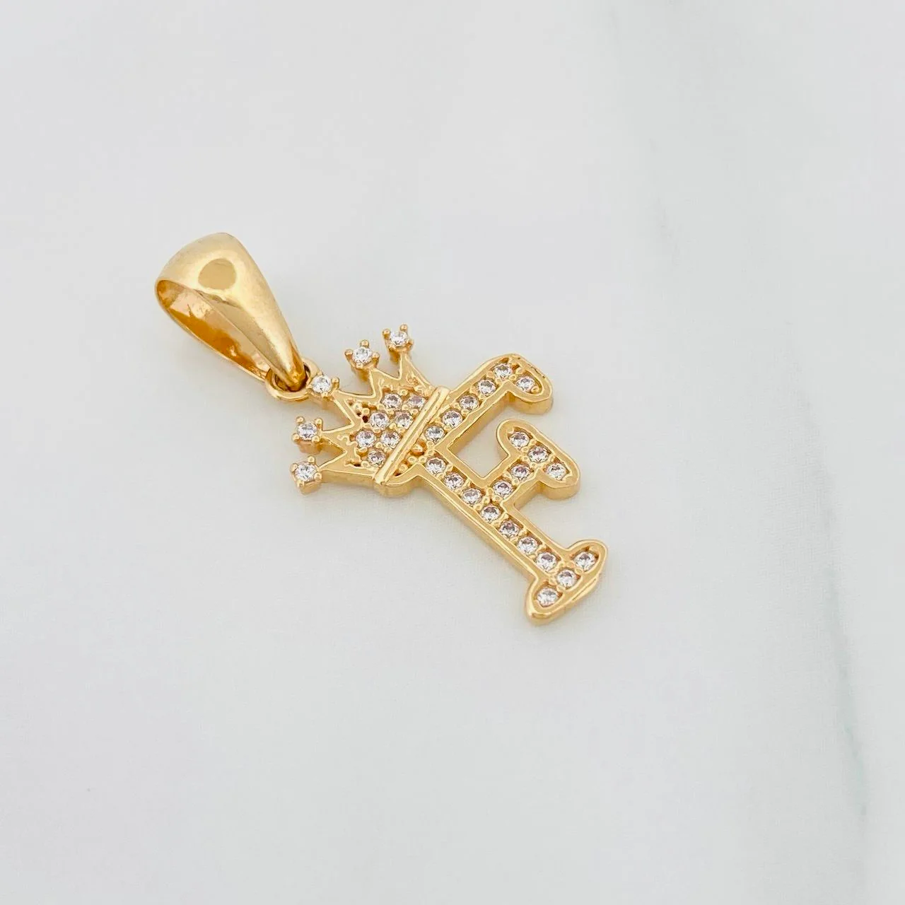 Dije Corona Letra F 1.55 g / 1 in Oro Amarillo 18K - Image 2
