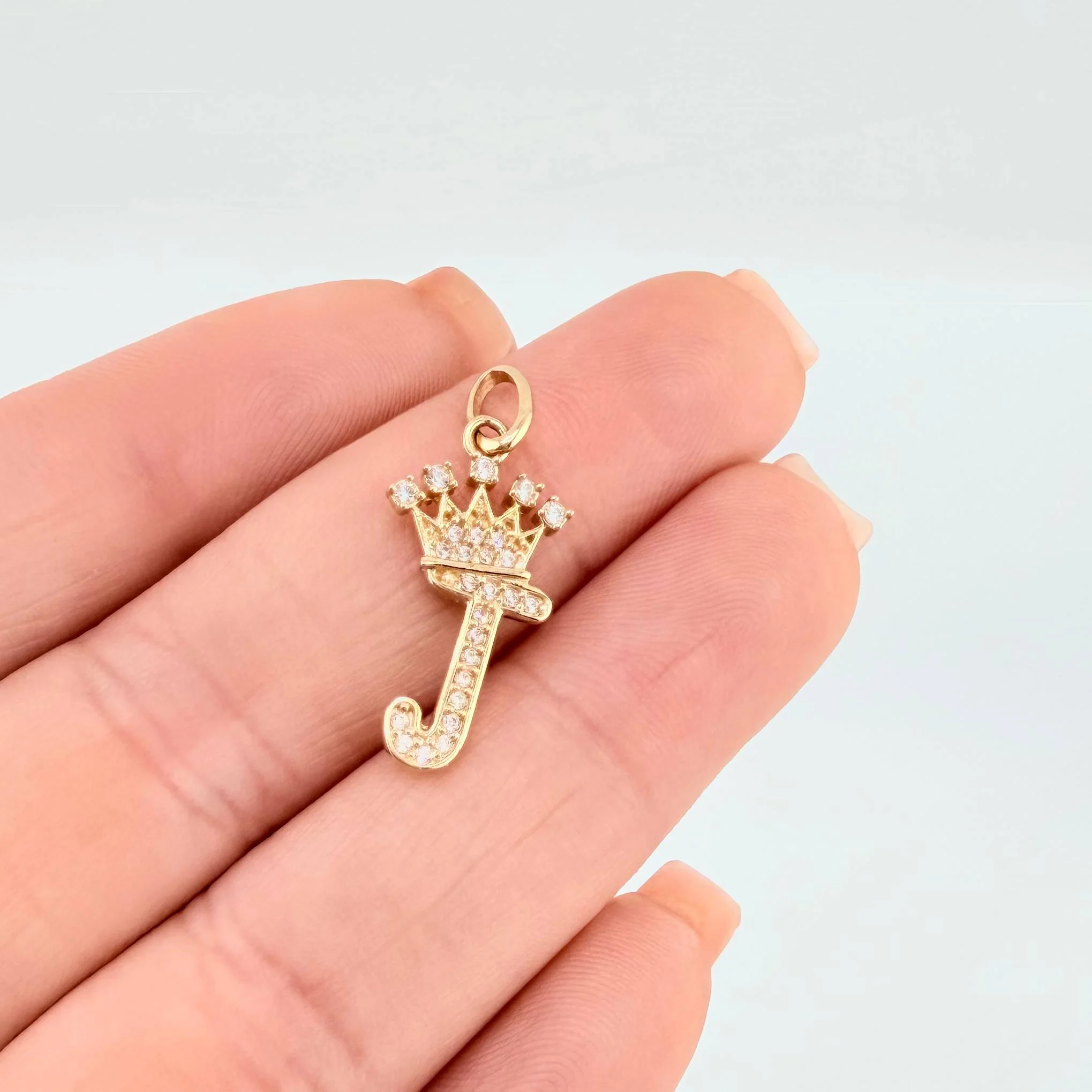 Dije Corona Letra J 1.4 g / 1 in Oro Amarillo 18K - Image 3