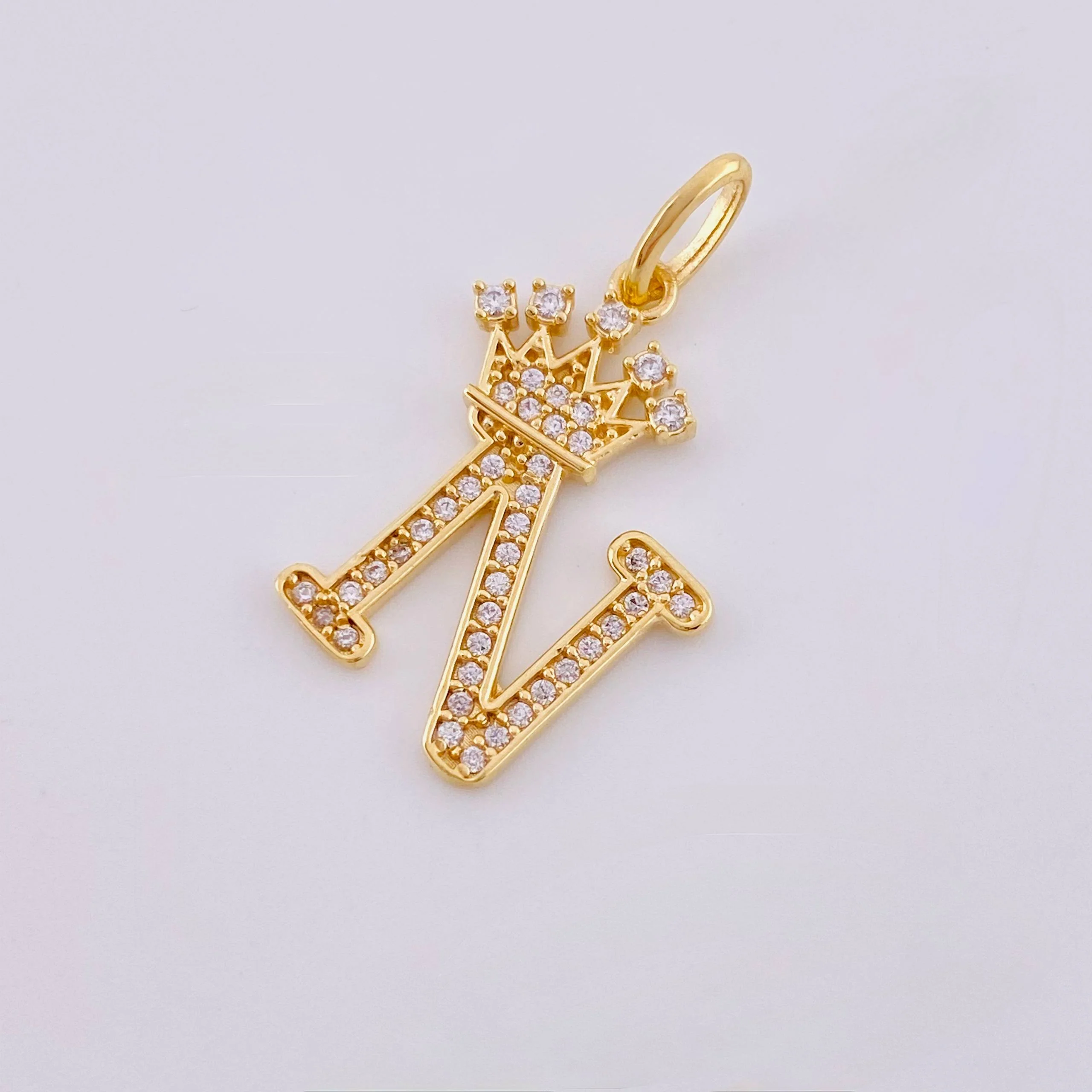 Dije Corona Letra N 2.05gr / 1 in / Oro Amarillo 18K - Image 4