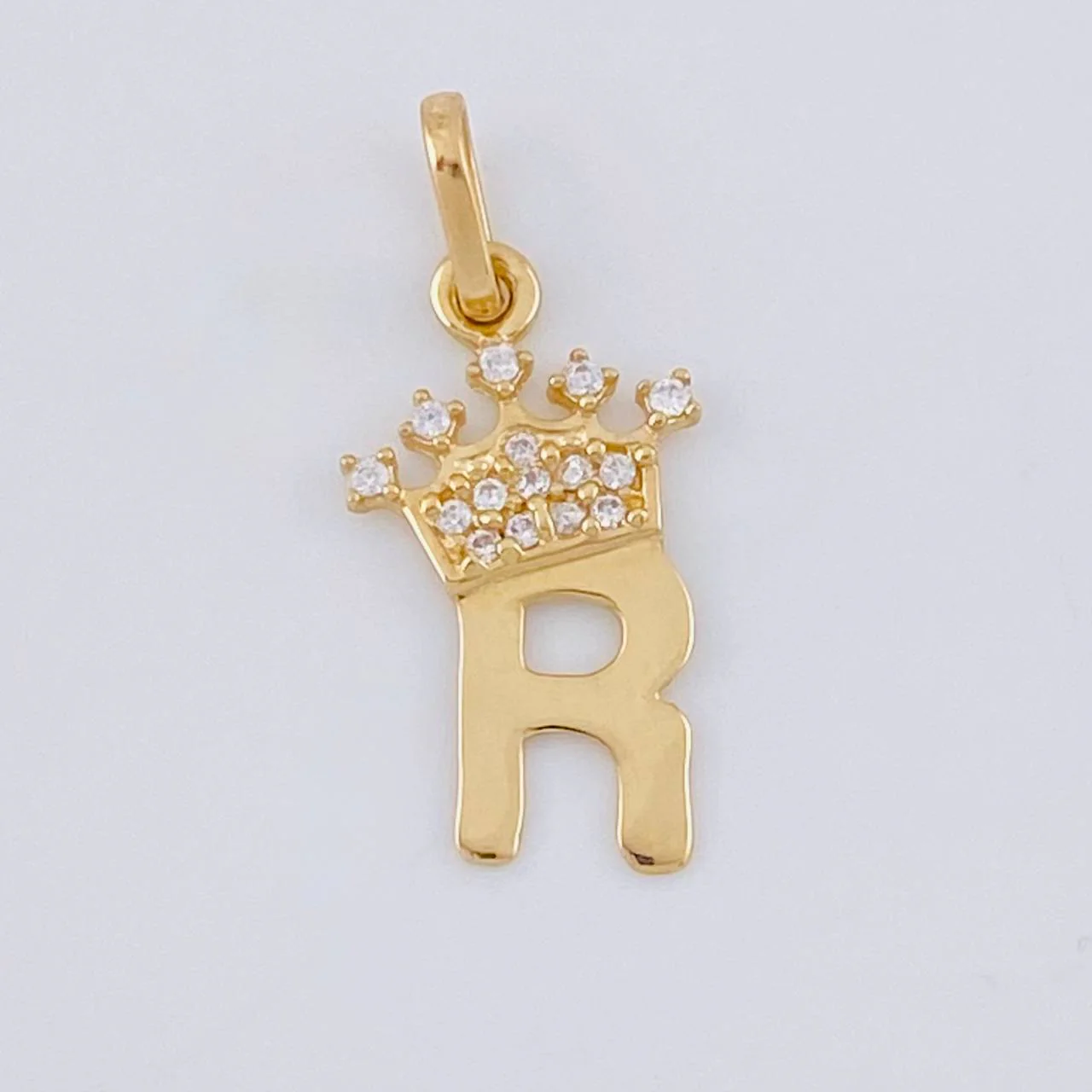 Dije Corona Letra R 0.75 g / 3/4 in Oro Amarillo 18K