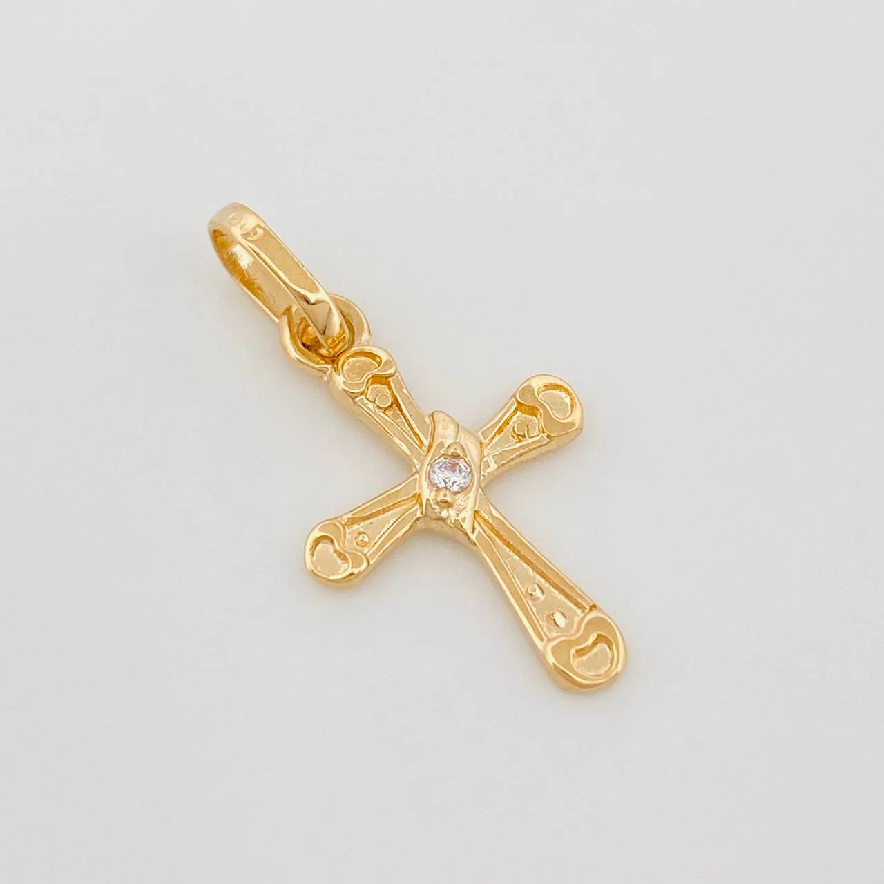 Dije Cruz 0.85 g / 1/2 in Oro Amarillo 18K - Image 2
