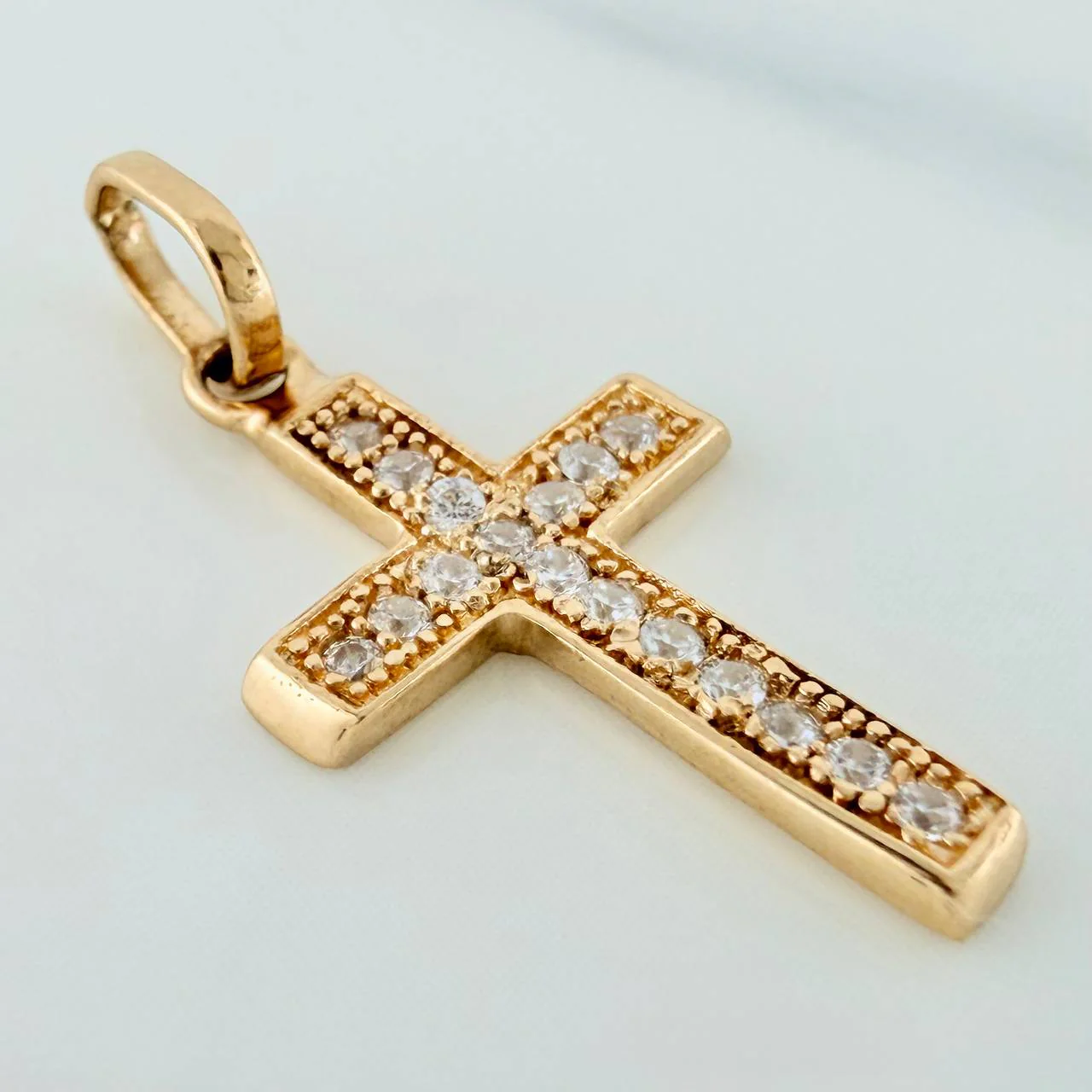 Dije Cruz 0.95gr / 1 in / Oro Amarillo 18K & - Image 3