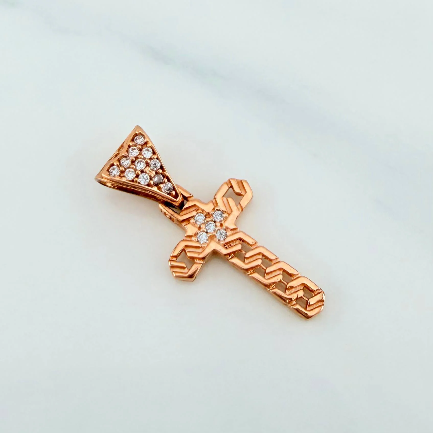 Dije Cruz 1.2 g / 3/4 in Oro Rosa 18K - Image 2