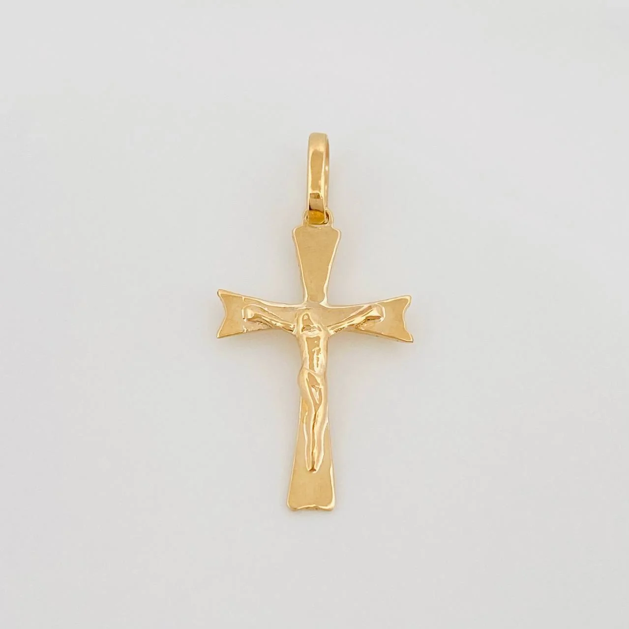 Dije Cruz Cristo 0.95g / 1 in Oro Amarillo 18K