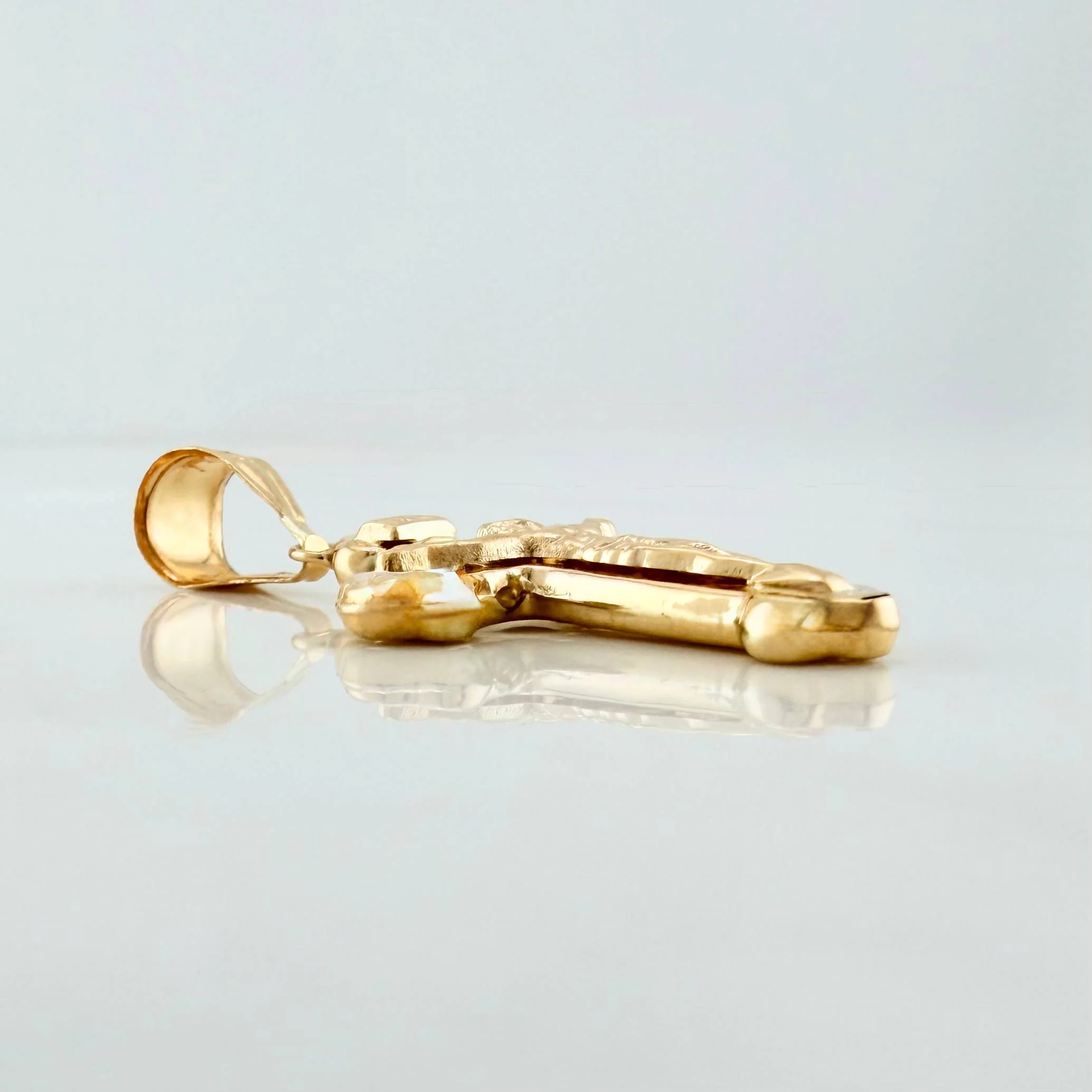 Dije Cruz Cristo 1.4 g / 1 1/2 in Oro Amarillo 18K - Image 3