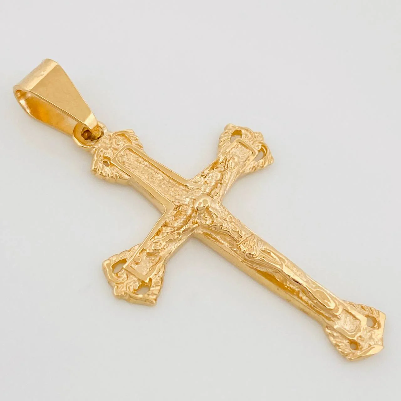 Dije Cruz Cristo 3.35 g / 1 1/2 in Oro Amarillo 18K - Image 3