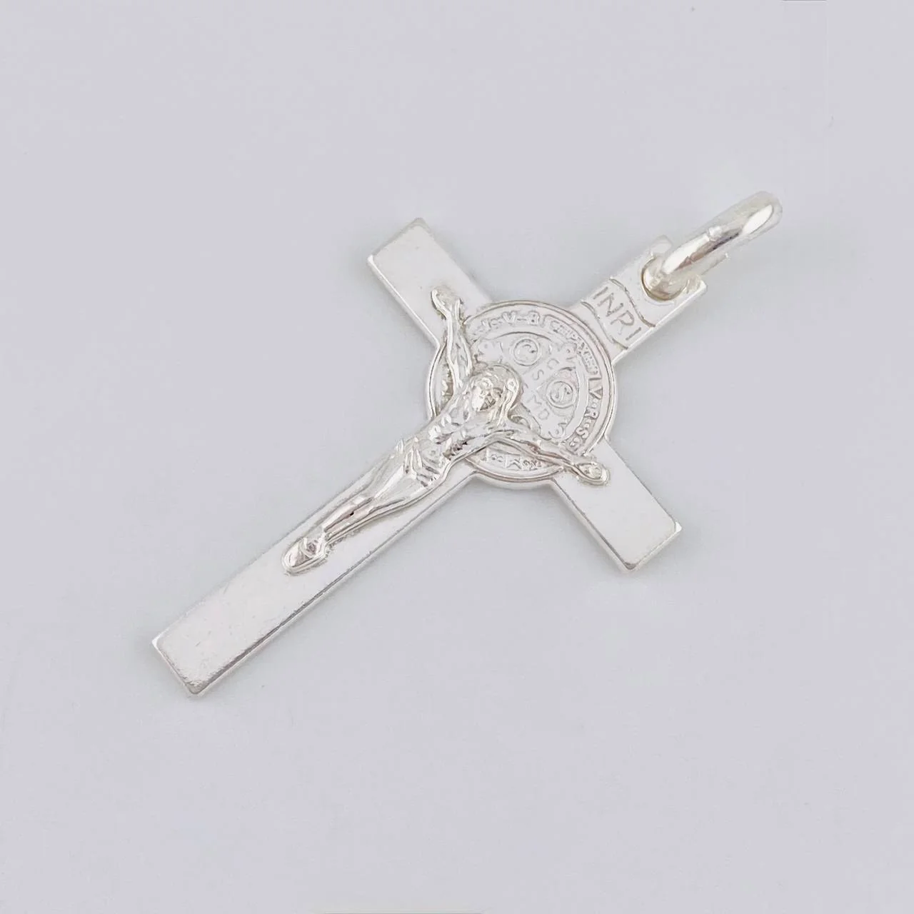 Dije Cruz Cristo San Benito 6.05 g / 2 in Plata 925 - Image 4
