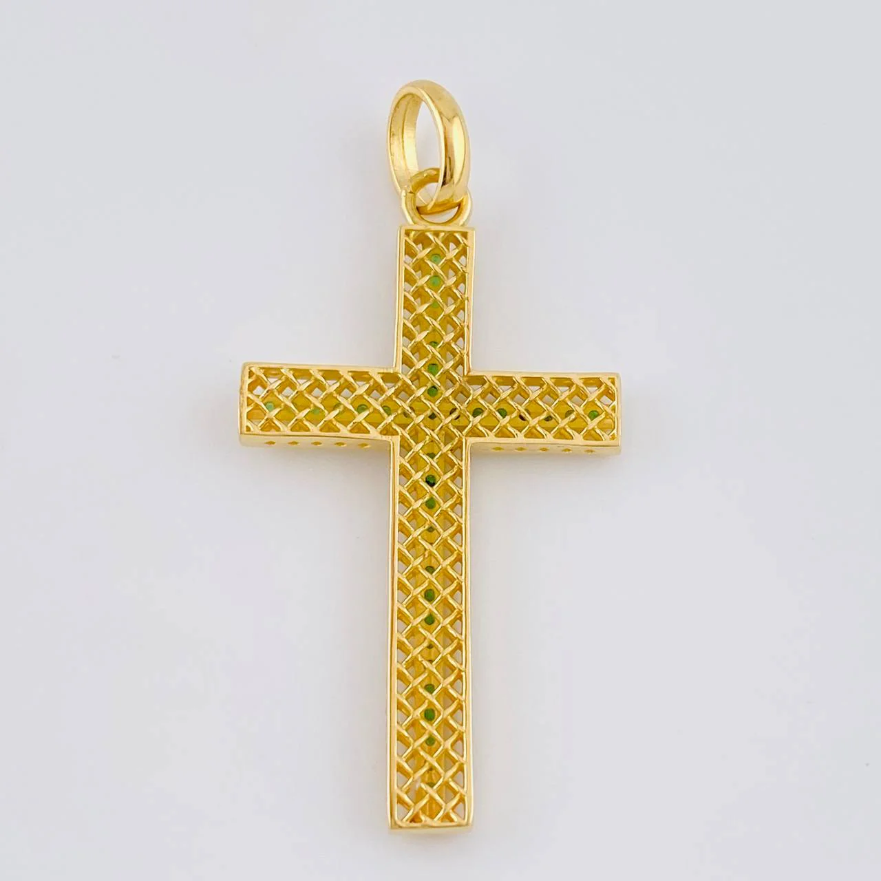 Dije Cruz Malla 2.9 g / 1 3/4 in Oro Amarillo 18K - Image 4