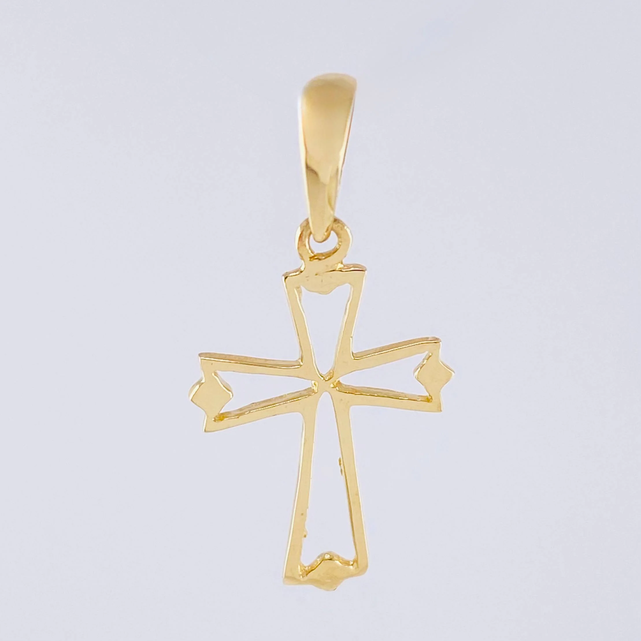 Dije Cruz Puntas Diamantes 1.1gr / 1 1/4 in / Oro Amarillo 18K