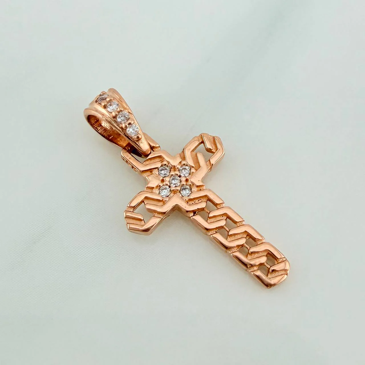 Dije Cruz Zig Zag 1gr / 3/4 in / Oro Rosa 18K % - Image 4