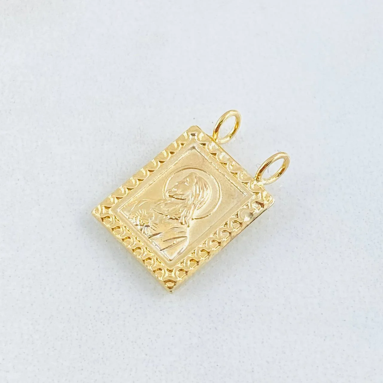 Dije Escapulario Doble Faz 0.9gr / 3/4 in / Oro Amarillo 18K - Image 3