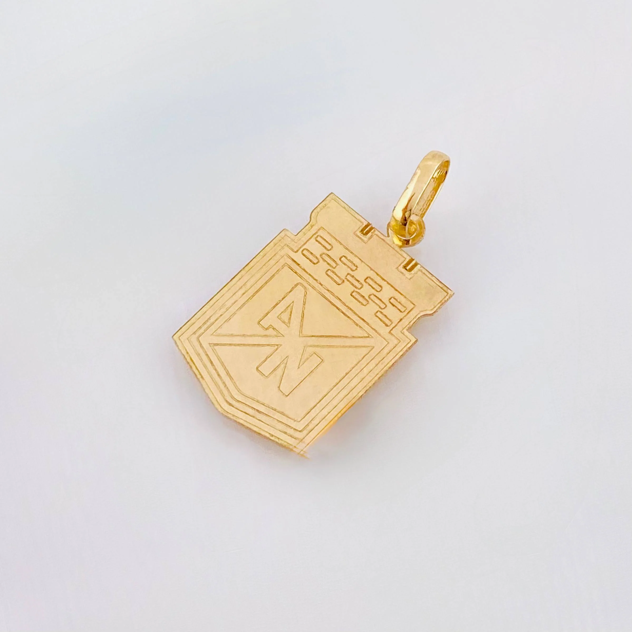 Dije Escudo Atletico Nacional 1.2gr / 1 1/4 in / Oro Amarillo 18K © - Image 3