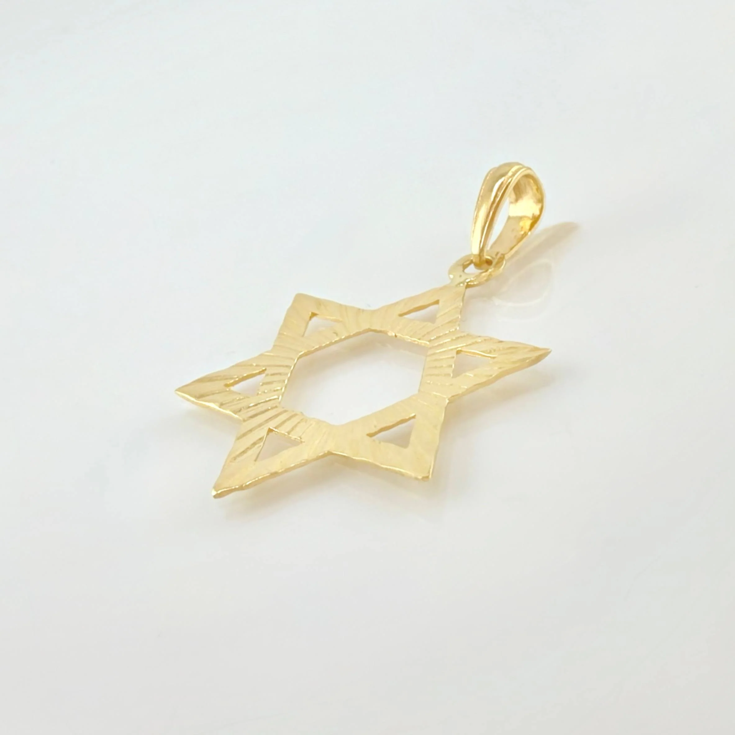 Dije Estrella De David 2.15gr / 1 1/2 in / Oro Amarillo 18K © - Image 4