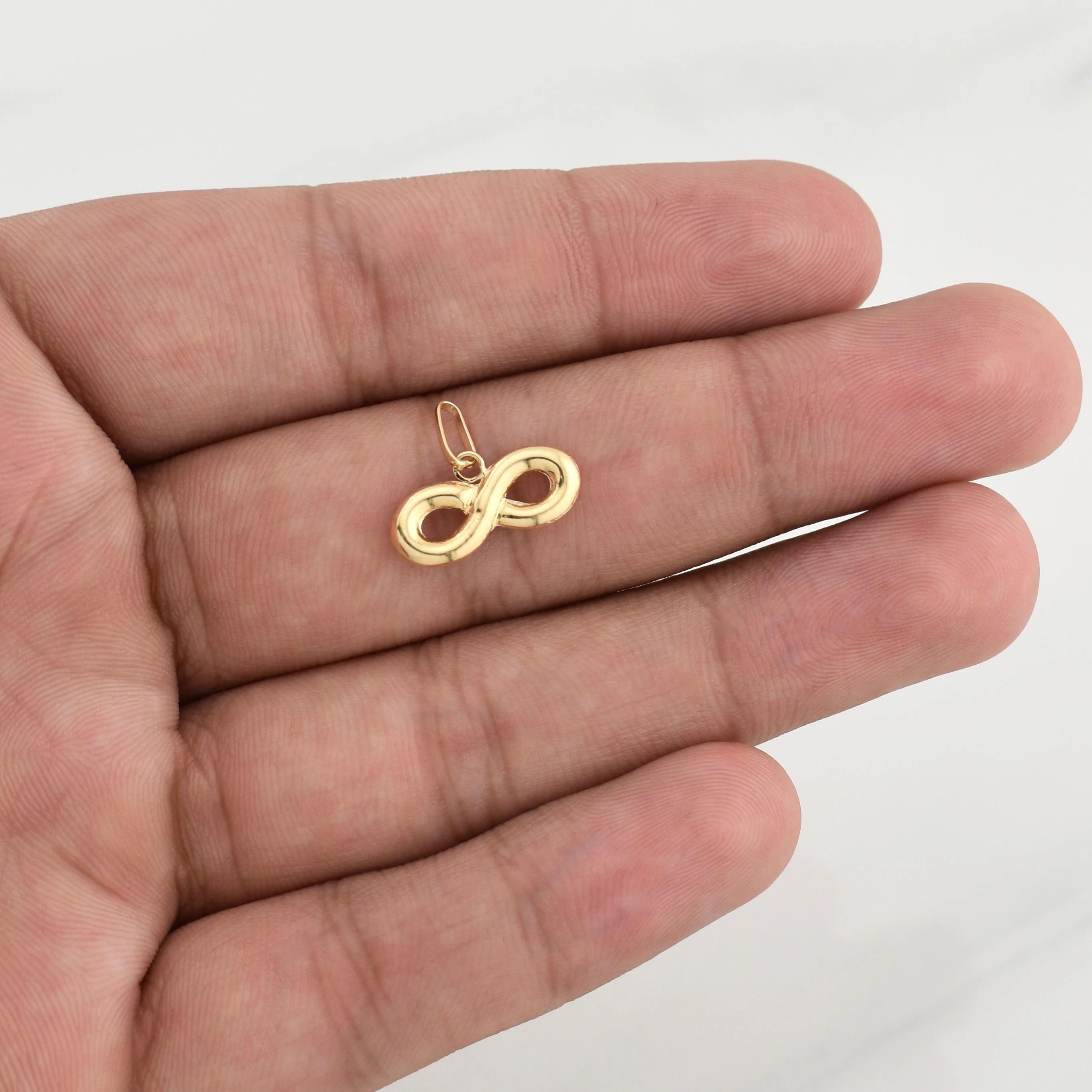 Dije Infinito 0.7 g / 1/2 in Oro Amarillo 18K - Image 3