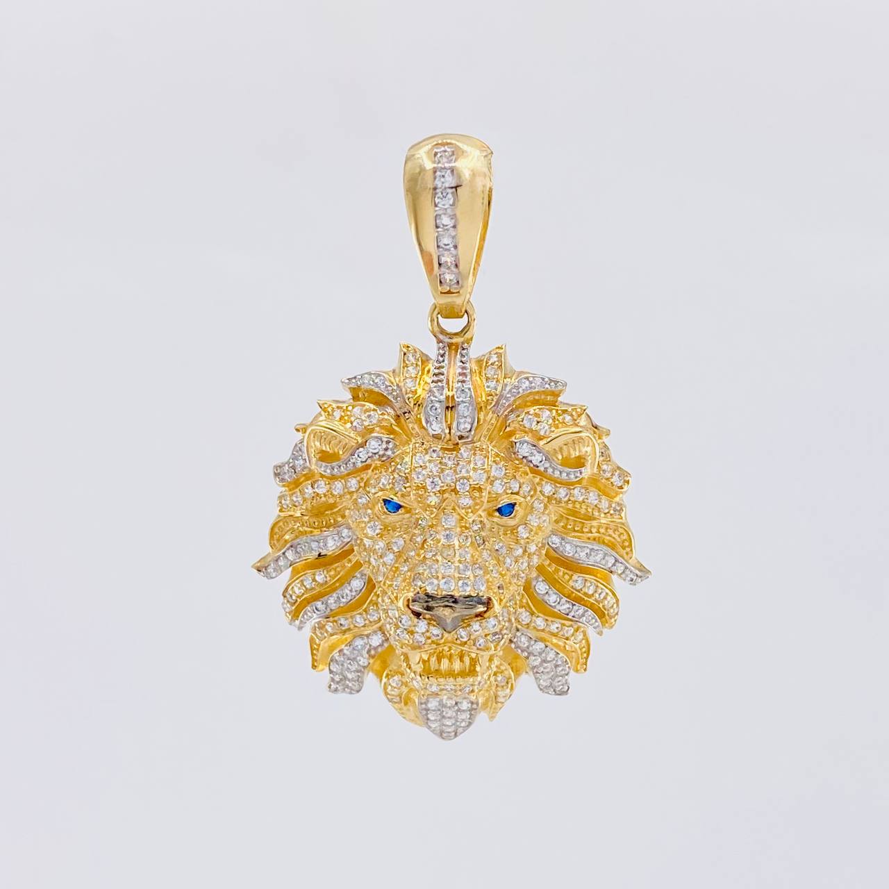 Dije León 11.2g / 2 in Dos Oros Amarillo Blanco 18K - Image 2
