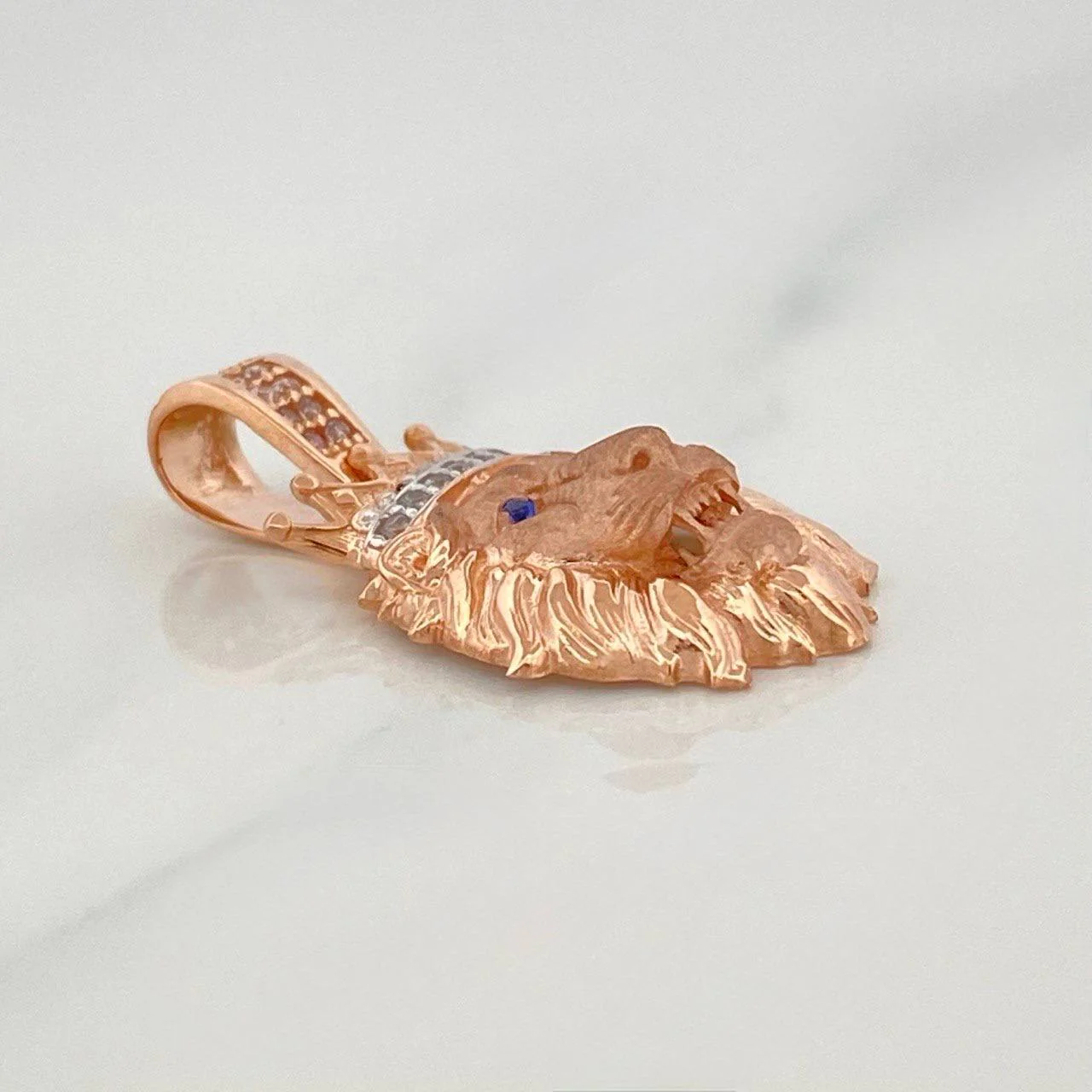 Dije León 3.55 g / 1 in Dos Oros Blanco Rosa 18K - Image 3