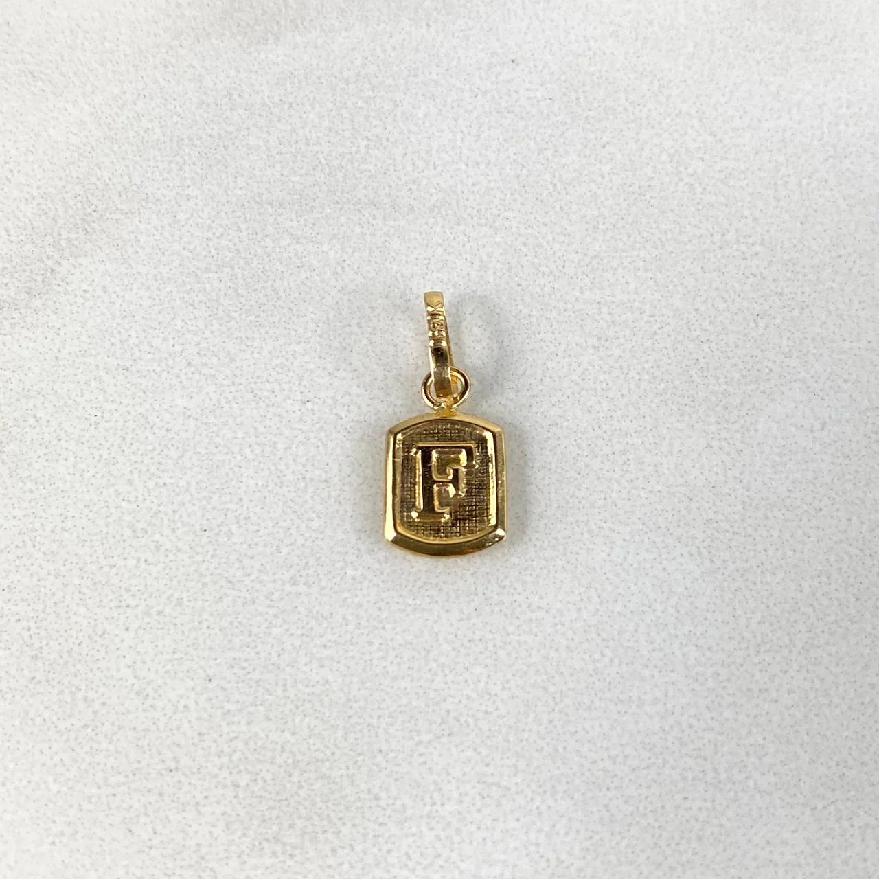Dije Letra F 0.3 g / 1/2 in Oro Amarillo 18K - Image 2