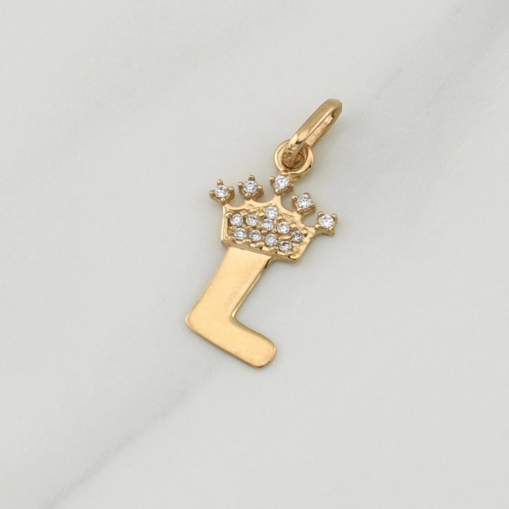 Dije Letra L Corona 0.75 g / 3/4 in Oro Amarillo 18K - Image 2