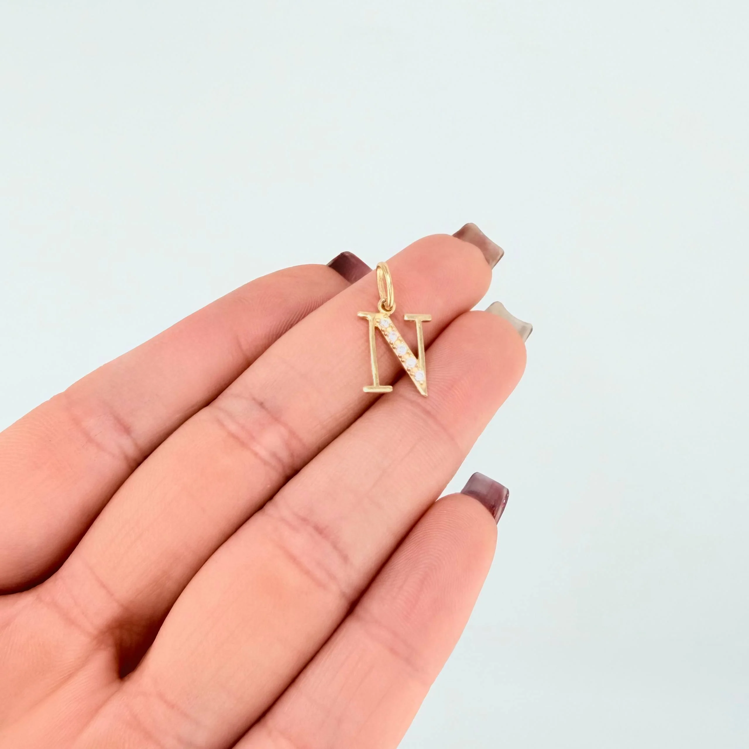 Dije Letra N 0.8gr / 3/4 in / Oro Amarillo 18K * - Image 5