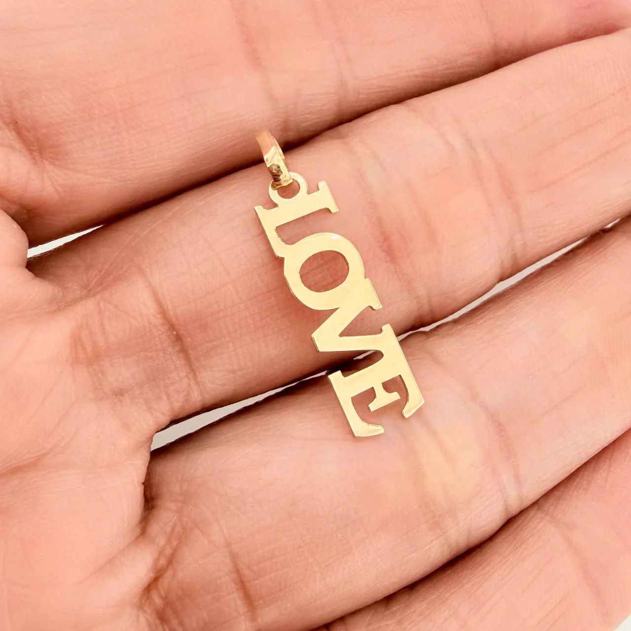 Dije Love 0.6gr / 1 in / Oro Amarillo 18K & - Image 4