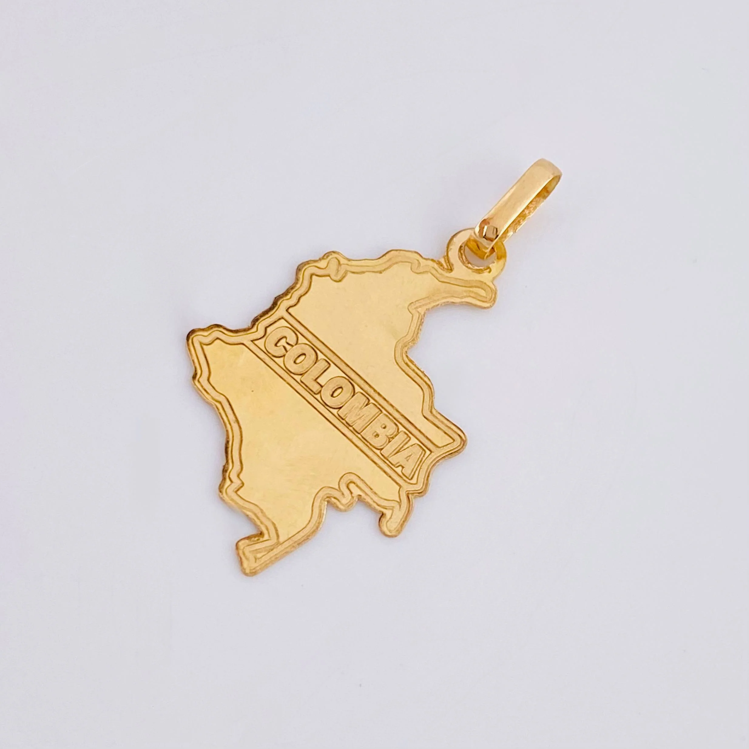 Dije Mapa Colombia 0.95gr / 1 1/4 in / Oro Amarillo 18K * - Image 2
