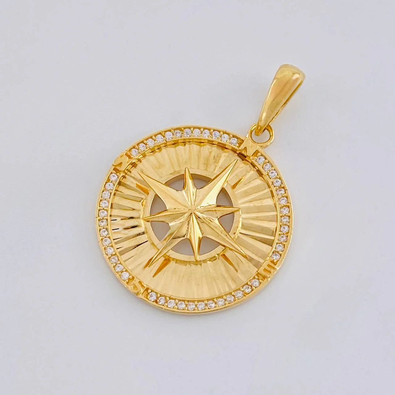 Dije Medalla Estrella Cardinal 4.3g / 1 1/4 in Oro Amarillo 18K - Image 4