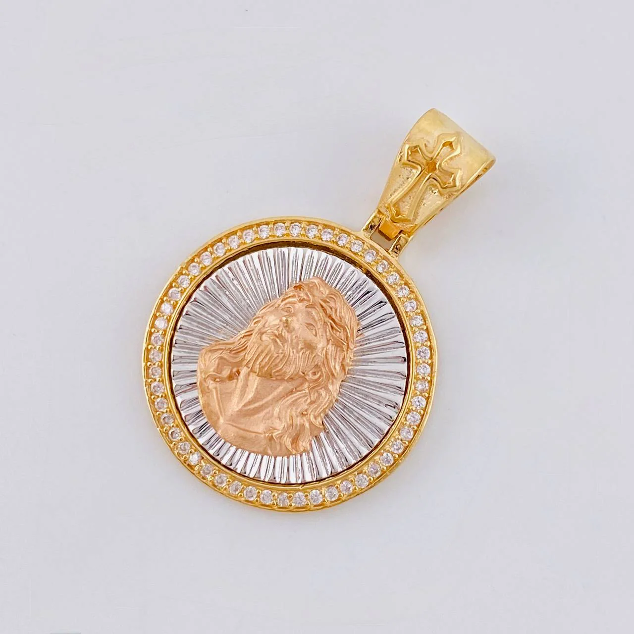 Dije Medalla Rostro Jesus 5.55 g / 1 1/4 in Tres Oros 18K - Image 2