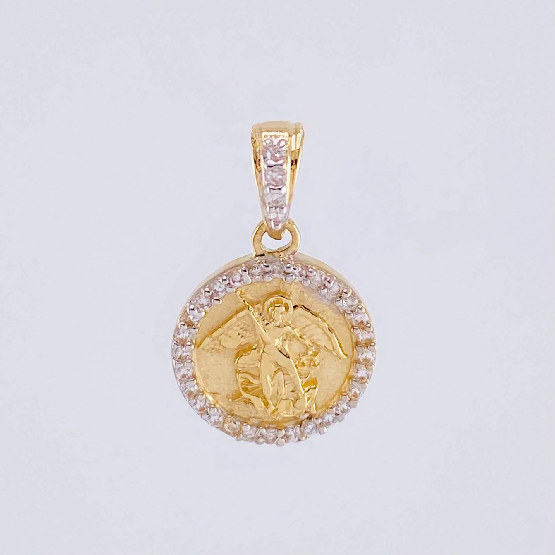 Dije Medalla San Miguel 1.65 g / 3/4 in Oro Amarillo 18K - Image 3