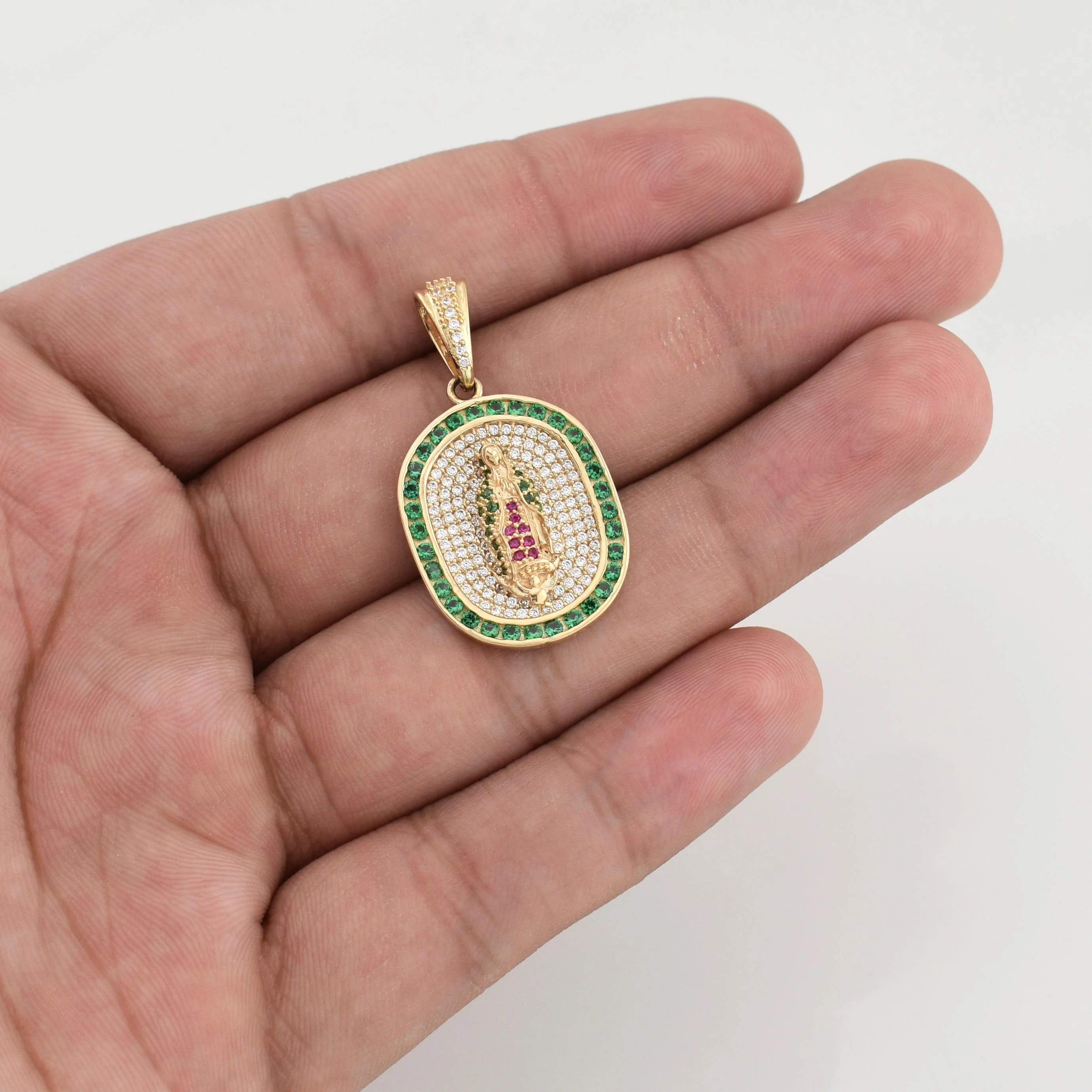 Dije Medalla Virgen Guadalupe 6.9 g / 1 1/2 in Oro Amarillo 18K - Image 5