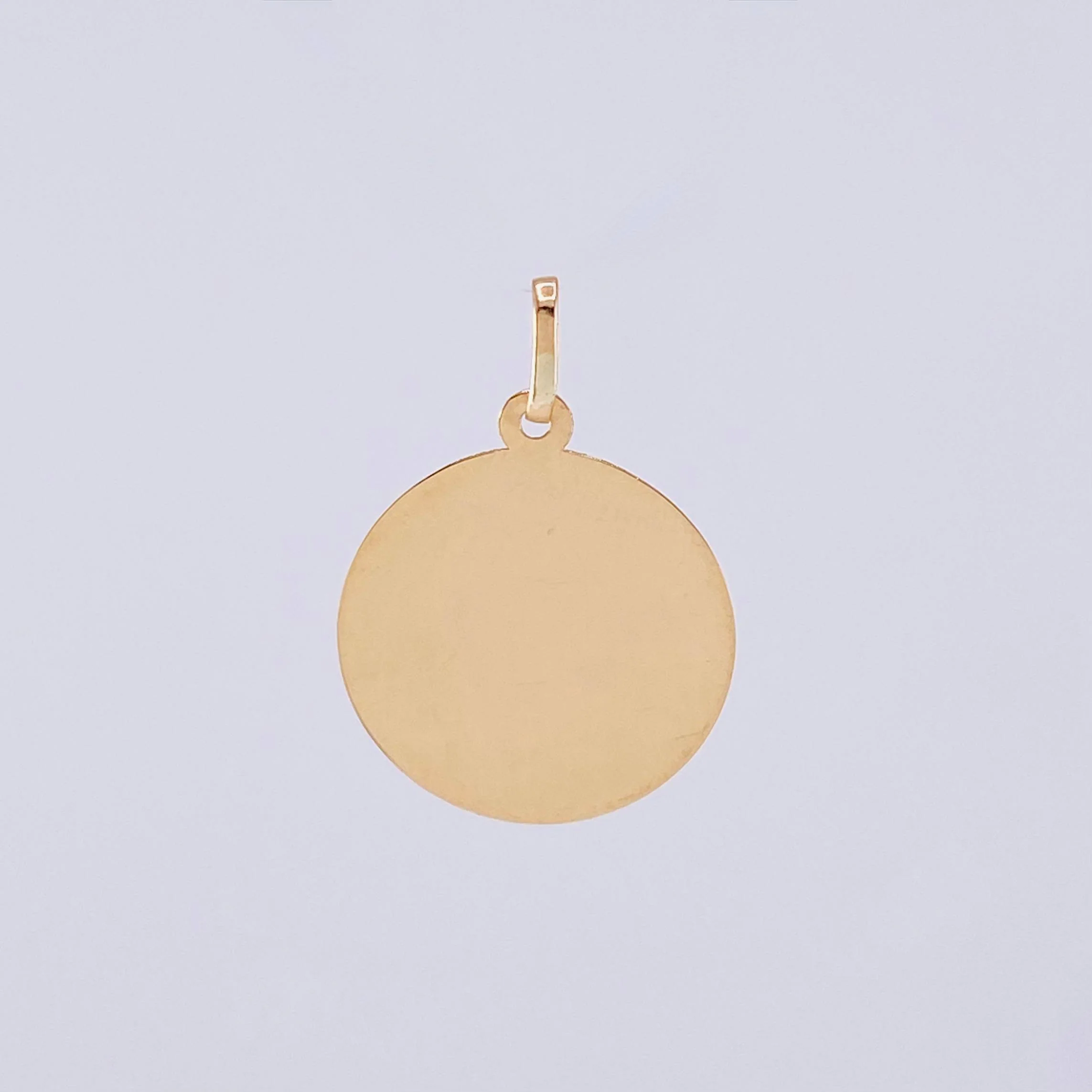 Dije Placa Cicular 0.85g / 3/4 in Oro Amarillo 18K - Image 2
