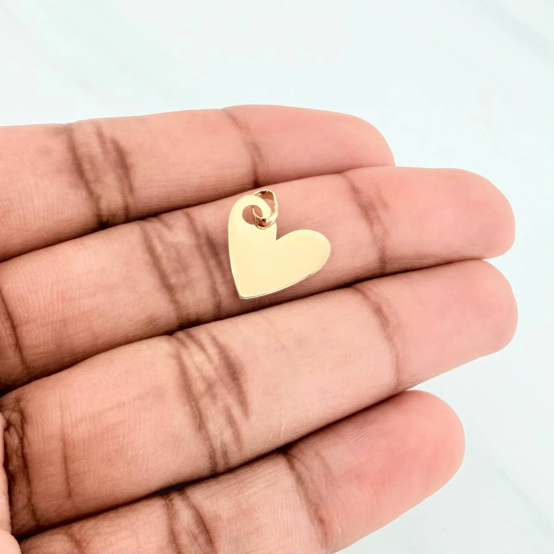 Dije Placa Corazon 0.6 g / 1/2 in Oro Amarillo 18K - Image 4