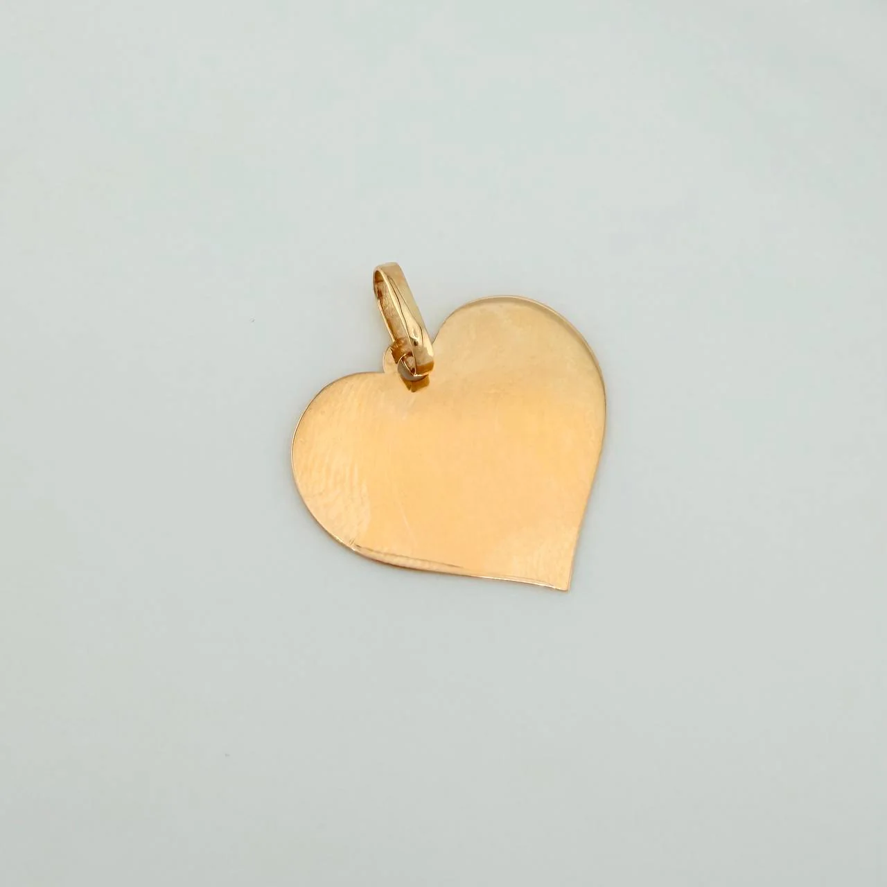 Dije Placa Corazón 1.15gr / 1 in / Oro Amarillo 18K % - Image 4