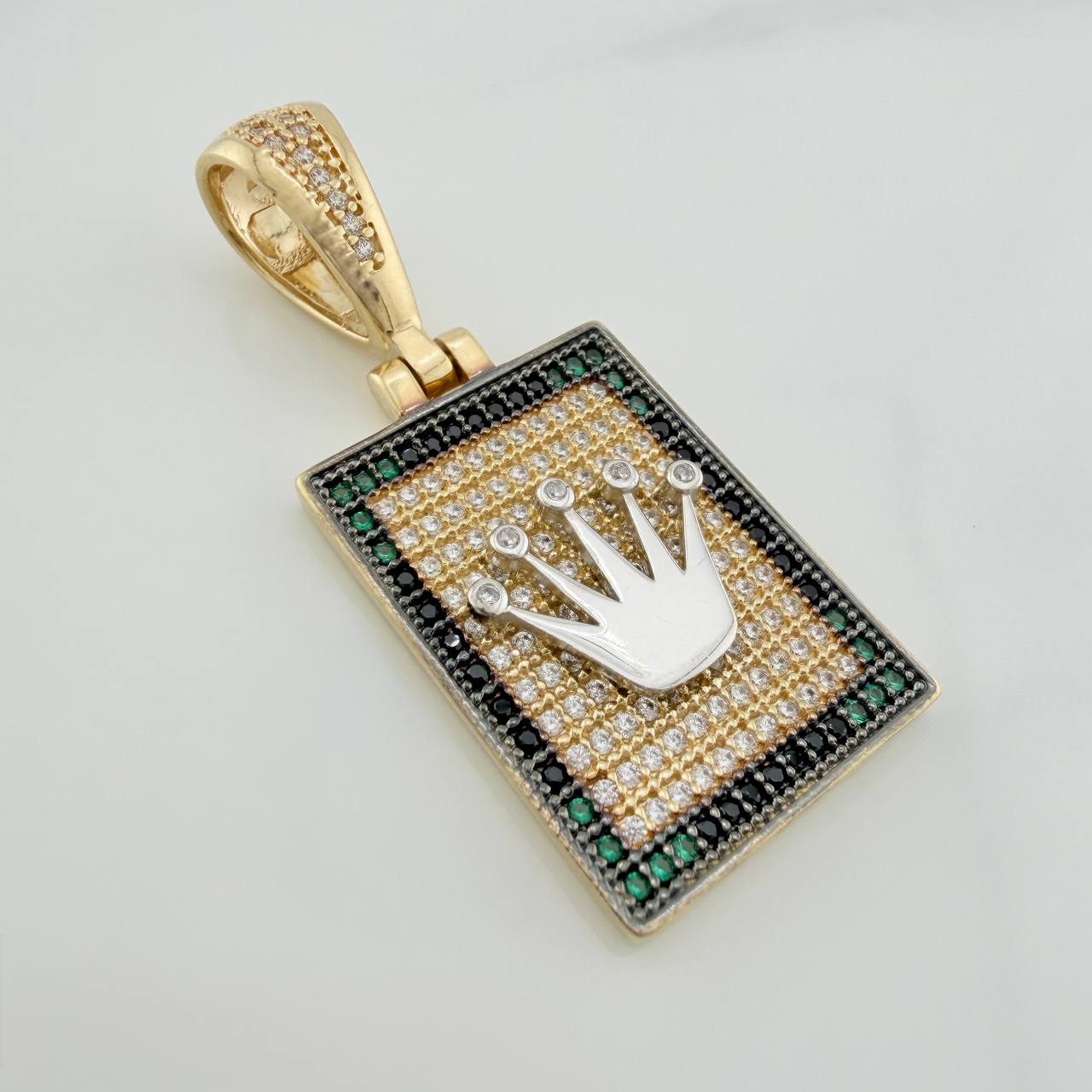 Dije Placa Corona 7.95 g / 1 1/2 in Tres Oros 18K - Image 3