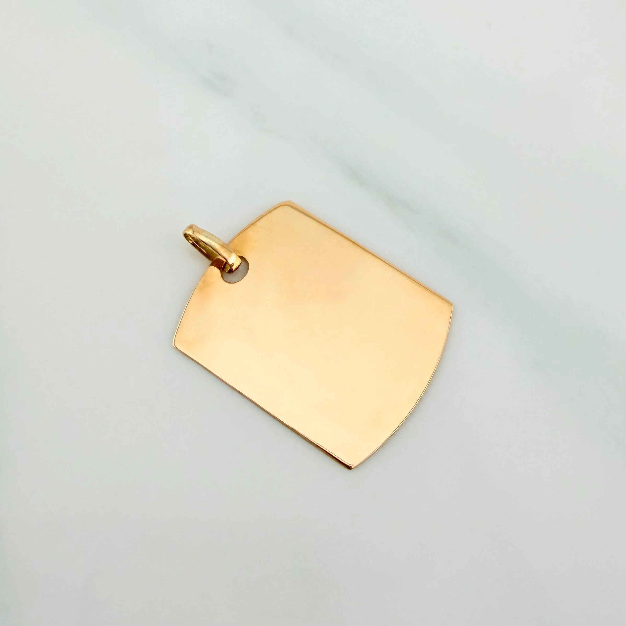 Dije Placa Rectangular Ovalada 1.85 g / 1 in Oro Amarillo 18K - Image 2