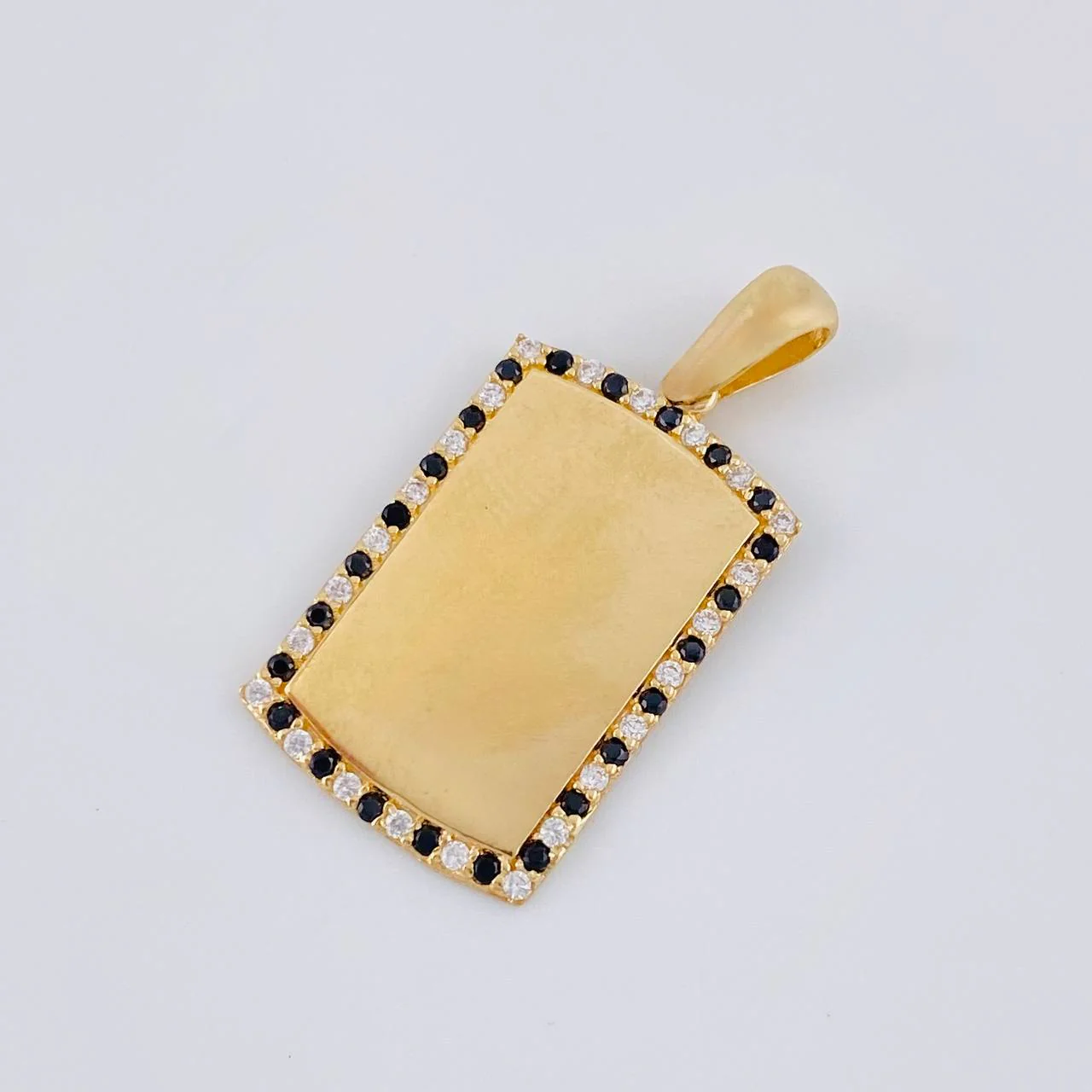 Dije Placa Rectangular Ovalada 3.8 g / 1 1/4 in Oro Amarillo 18K - Image 3