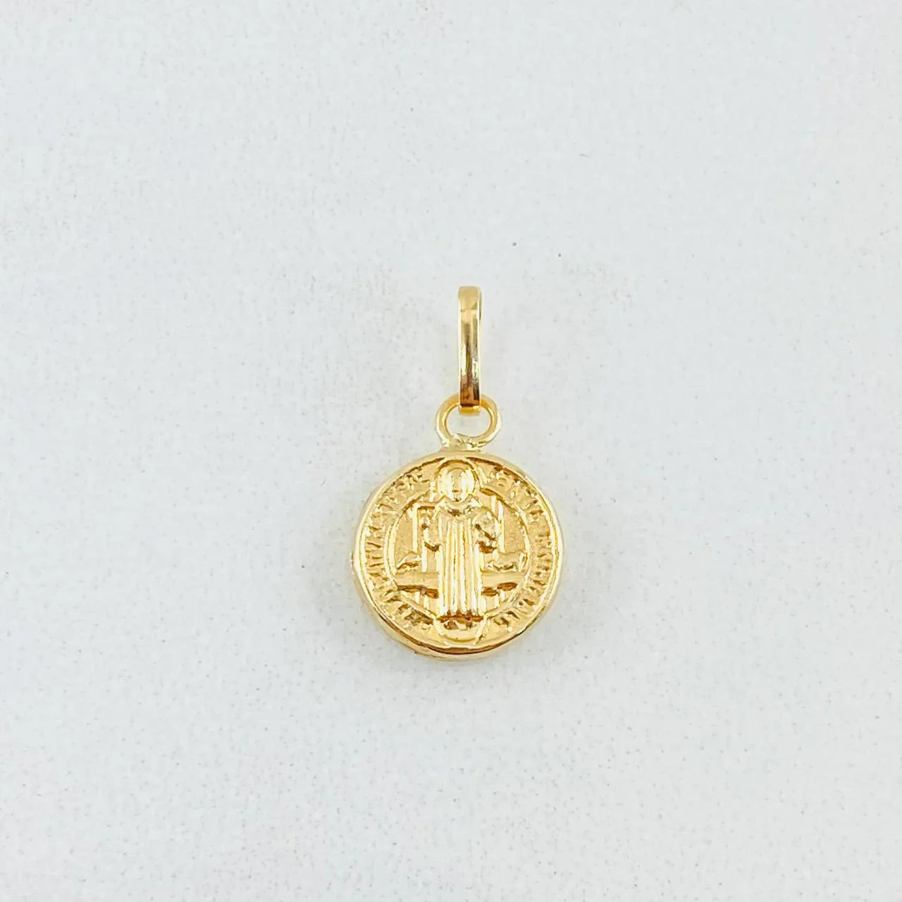 Dije San Benito 0.45 g / 1/2 in Oro Amarillo 18K - Image 2