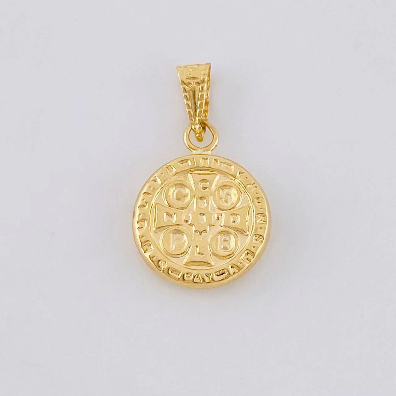 Dije San Benito 0.55 g / 3/4 in Oro Amarillo 18K - Image 4
