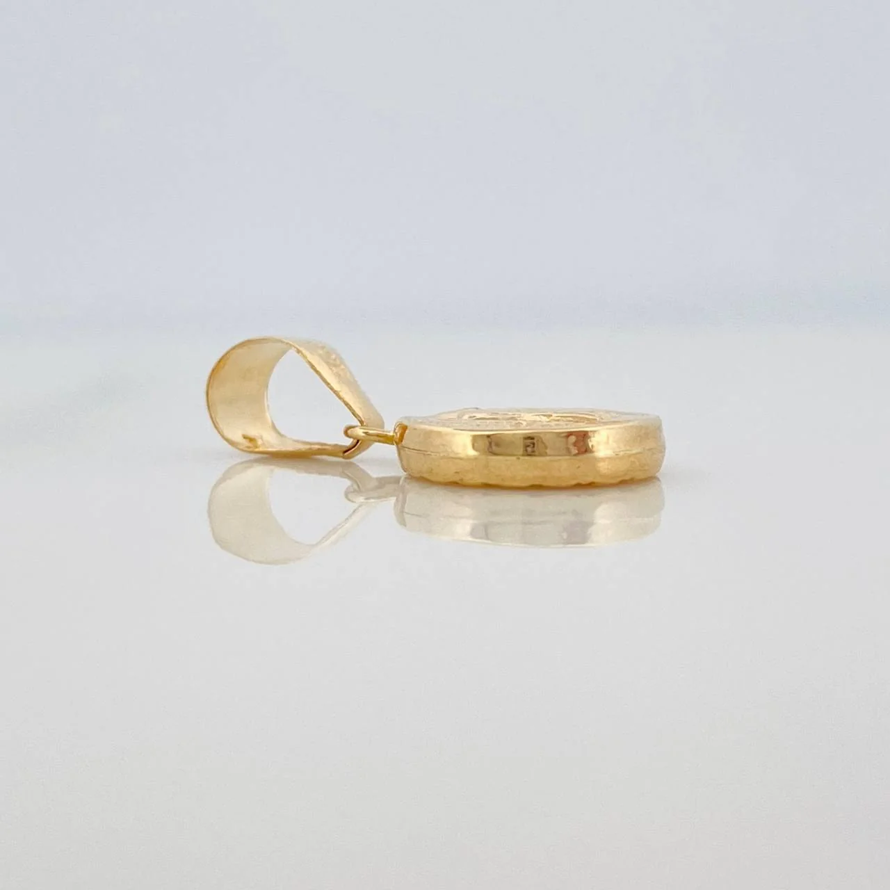 Dije San Benito 0.8gr / 3/4 in / Oro Amarillo 18K % - Image 2
