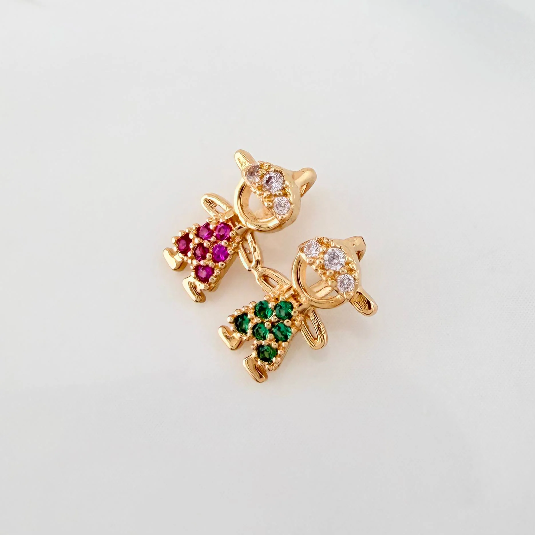 Dije Silueta Niños 0.9 g / 1/2 in Oro Amarillo 18K - Image 2
