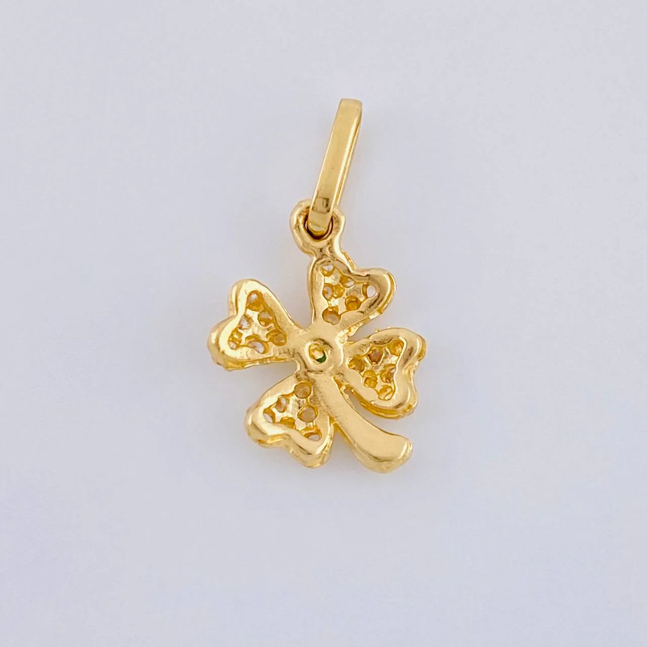 Dije Trebol 0.85 g / 3/4 in Oro Amarillo 18K - Image 4