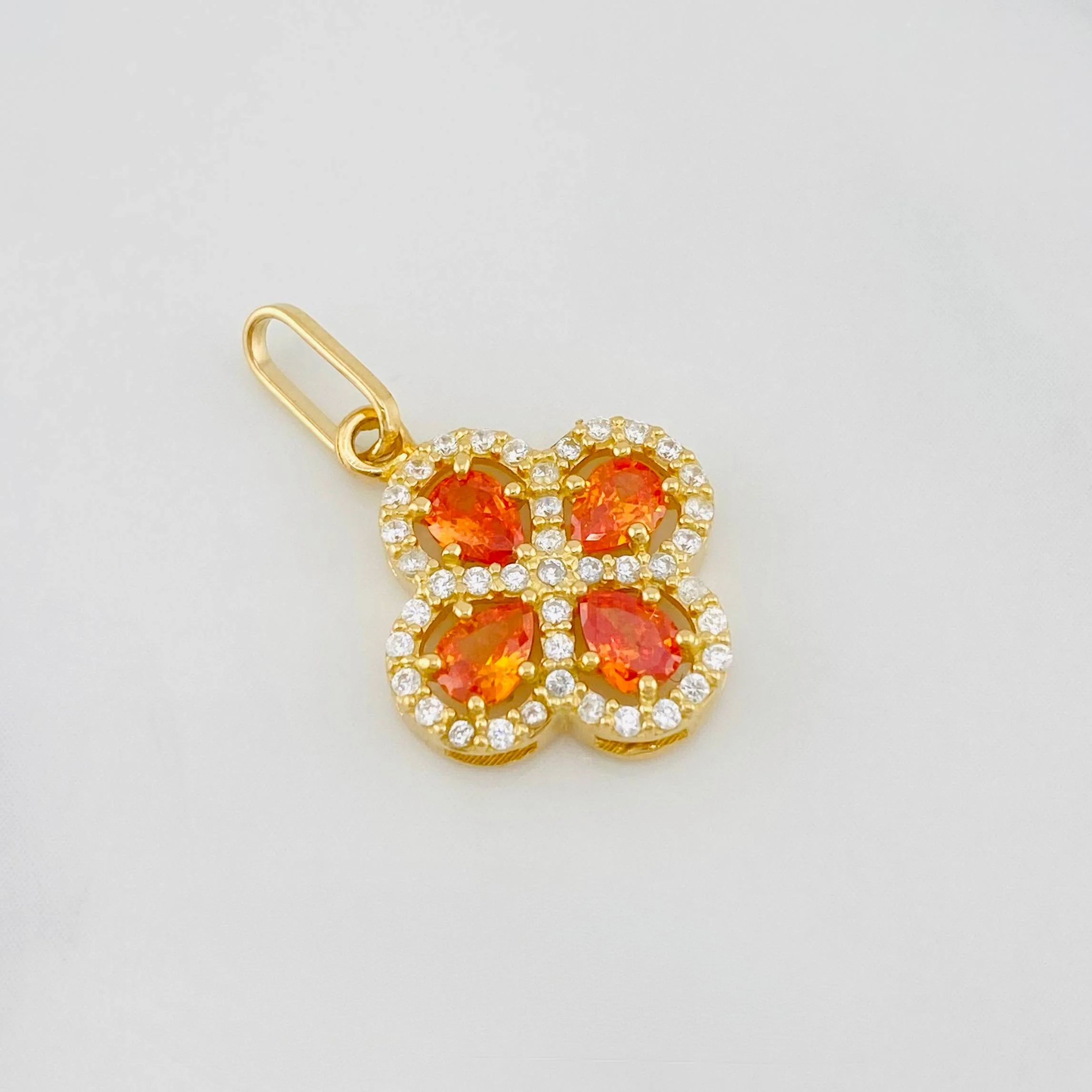Dije Trebol 1.75g / 3/4 in Oro Amarillo 18K - Image 2