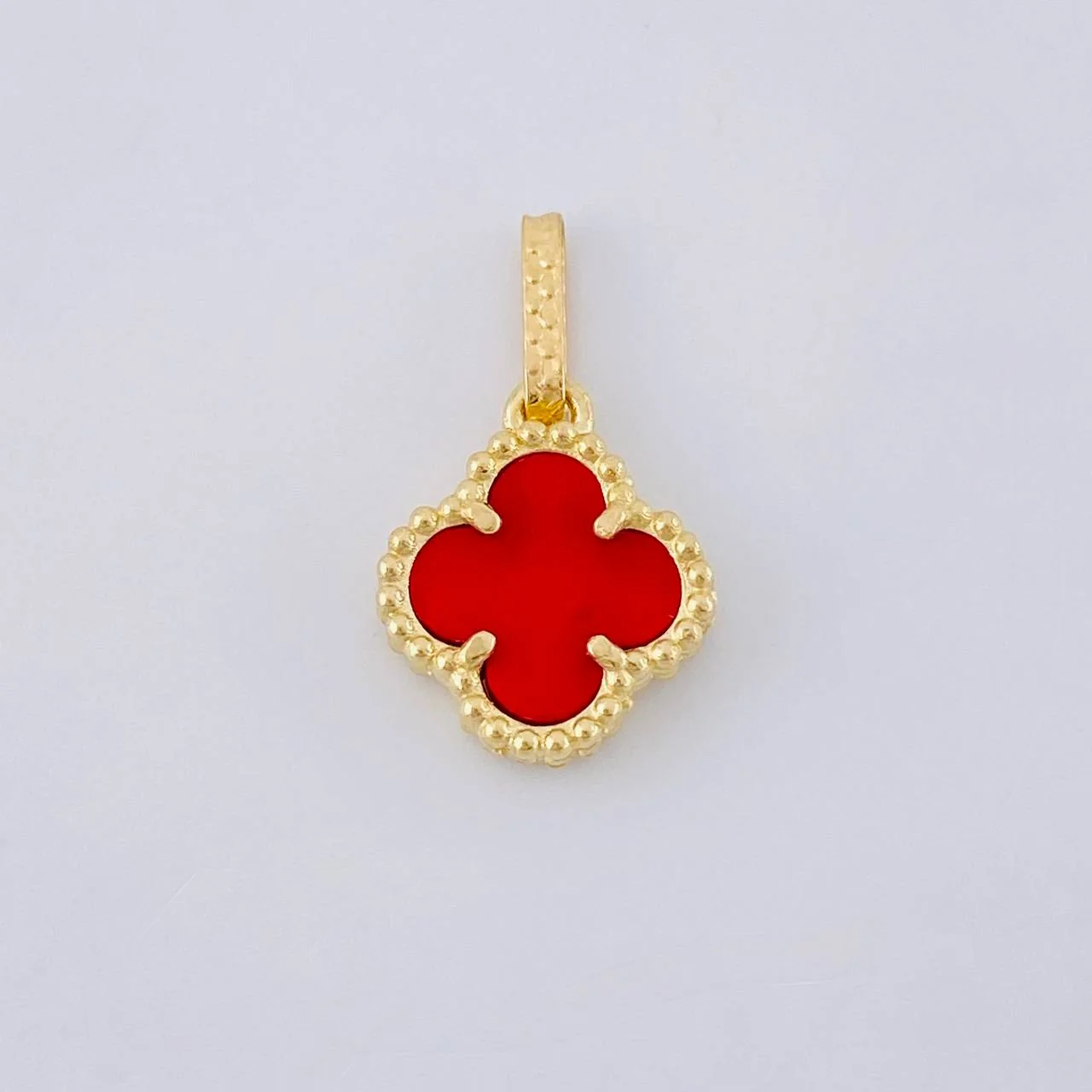 Dije Trebol Agata Roja 1.25 g / 1 in Oro Amarillo 18K