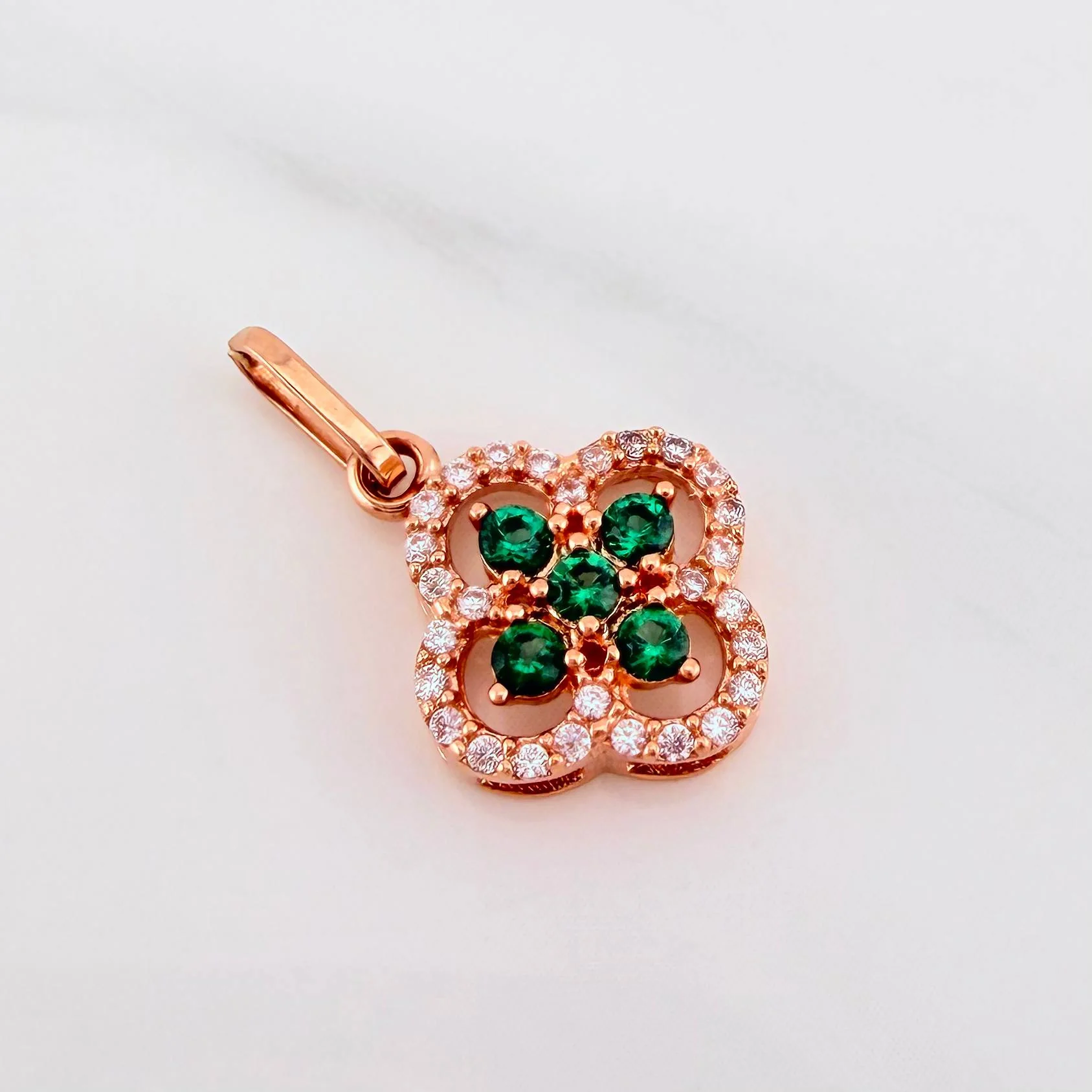 Dije Trebol Doble 1.5 g / 3/4 in Oro Rosa 18K - Image 2