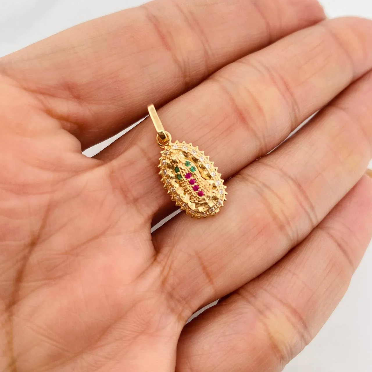 Dije Virgen de Guadalupe 1.5g / 3/4 in Oro Amarillo 18K - Image 4