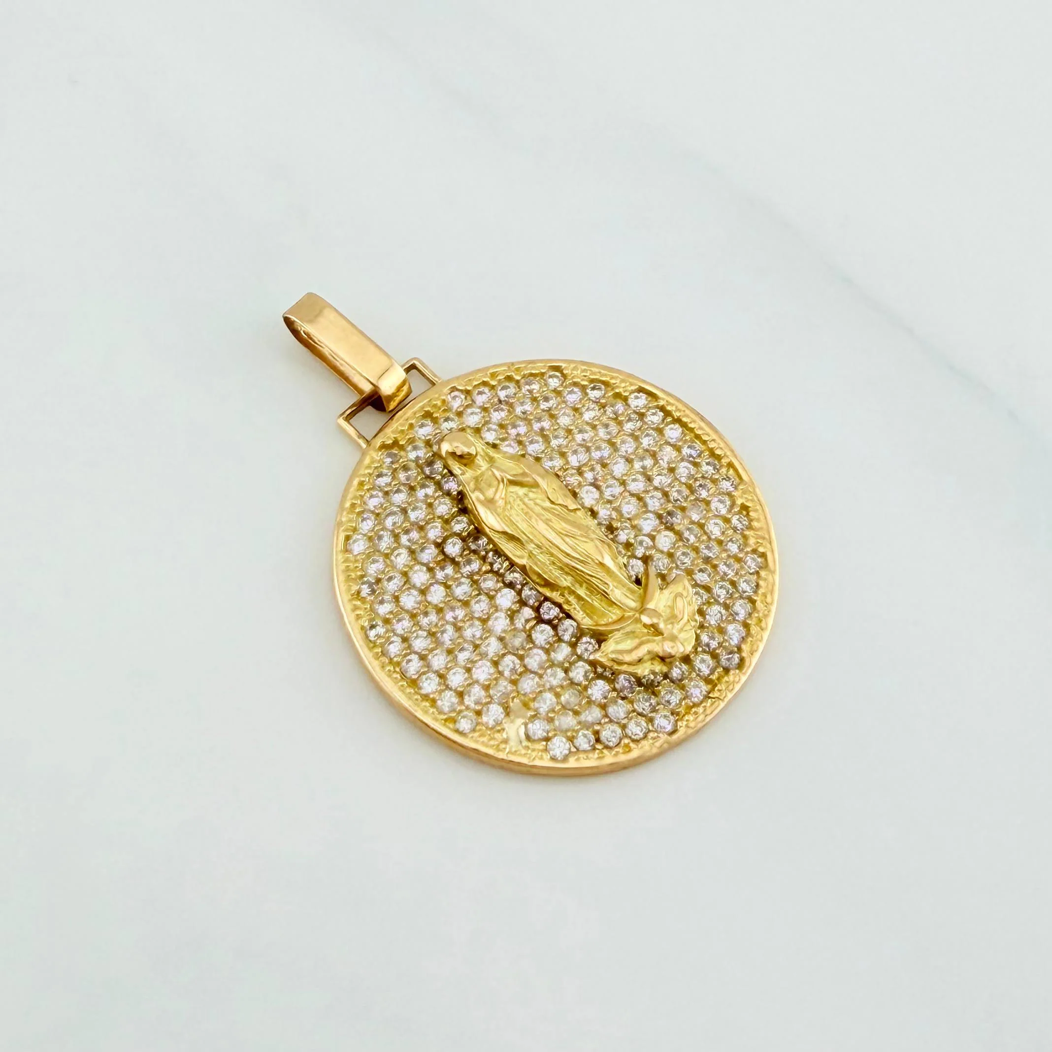 Dije Virgen De Guadalupe 3.45 g / 1 in Oro Amarillo 18K - Image 2