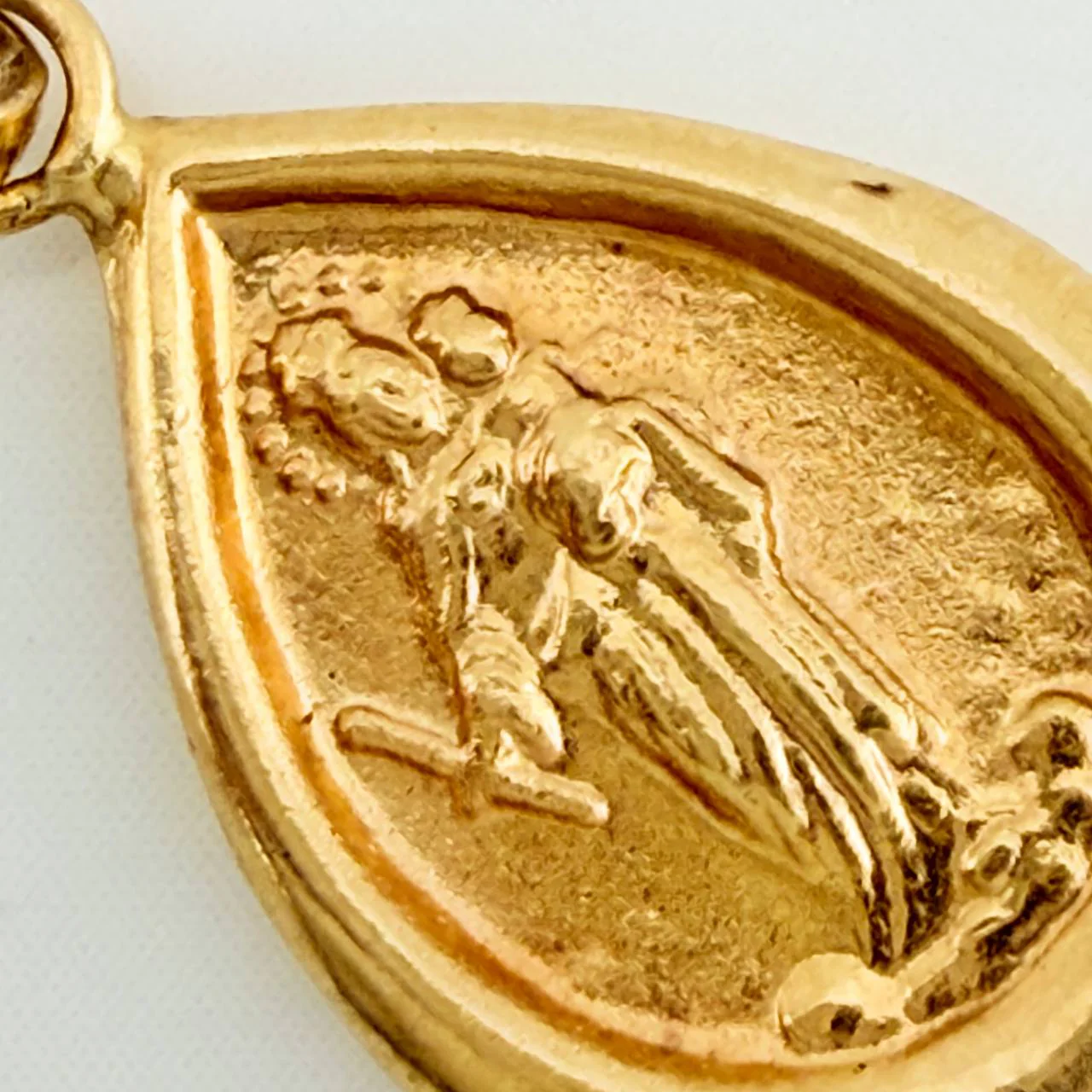 Dije Virgen del Carmen 0.75gr / 3/4 in / Oro Amarillo 18K % - Image 3